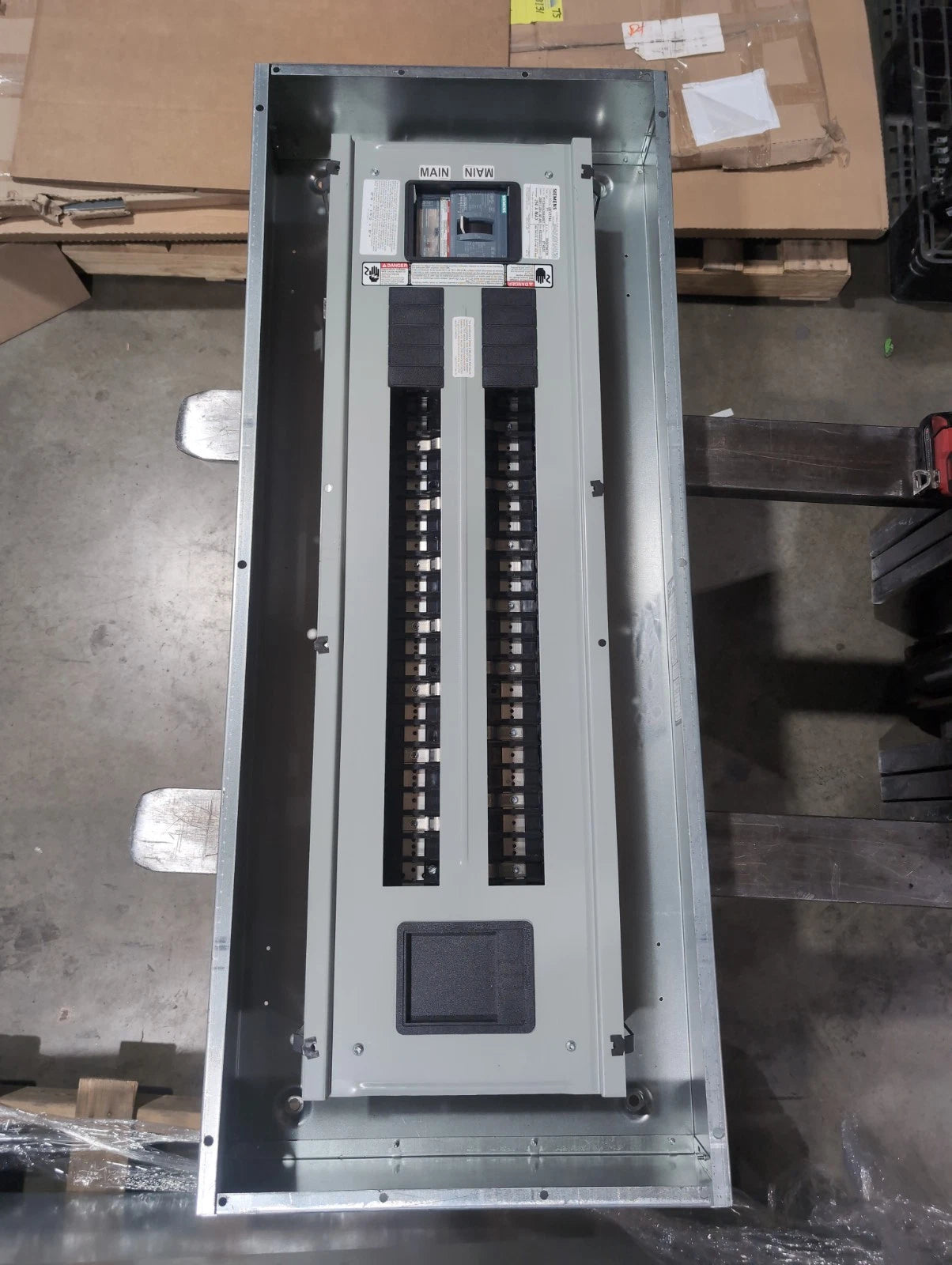 Siemens P1 Panelboard 250A 208/120V 3PH MCB Panel 250 Amp 54 Cir P1C54VA250ABST New