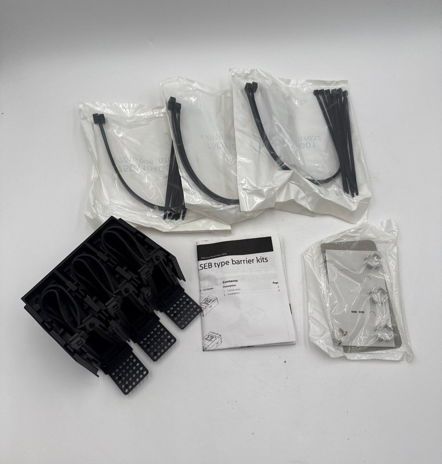 Eaton PRLSEBLGKD Finger Safe KD/LG Frame Service Barrier Assembly New