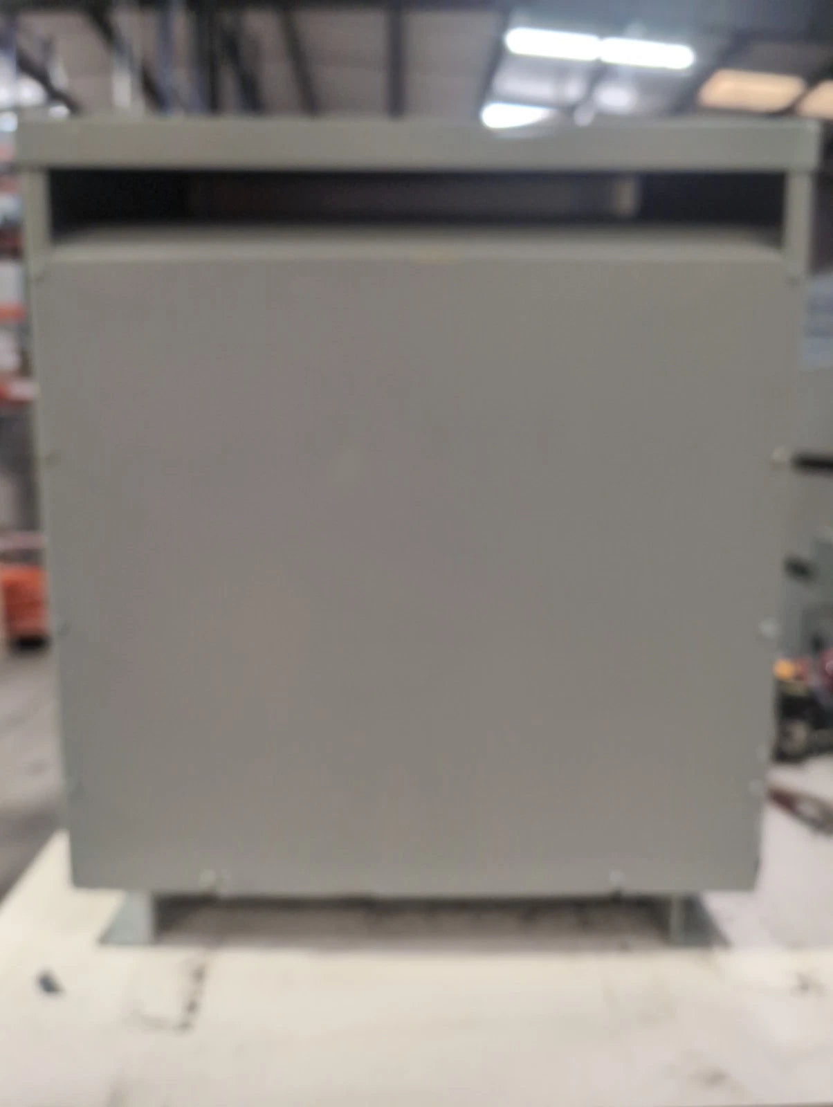 75KVA GE 9T23B3874 Transformer 3PH Pri 480V Sec 208/120V Type QL Indoor Encl Used