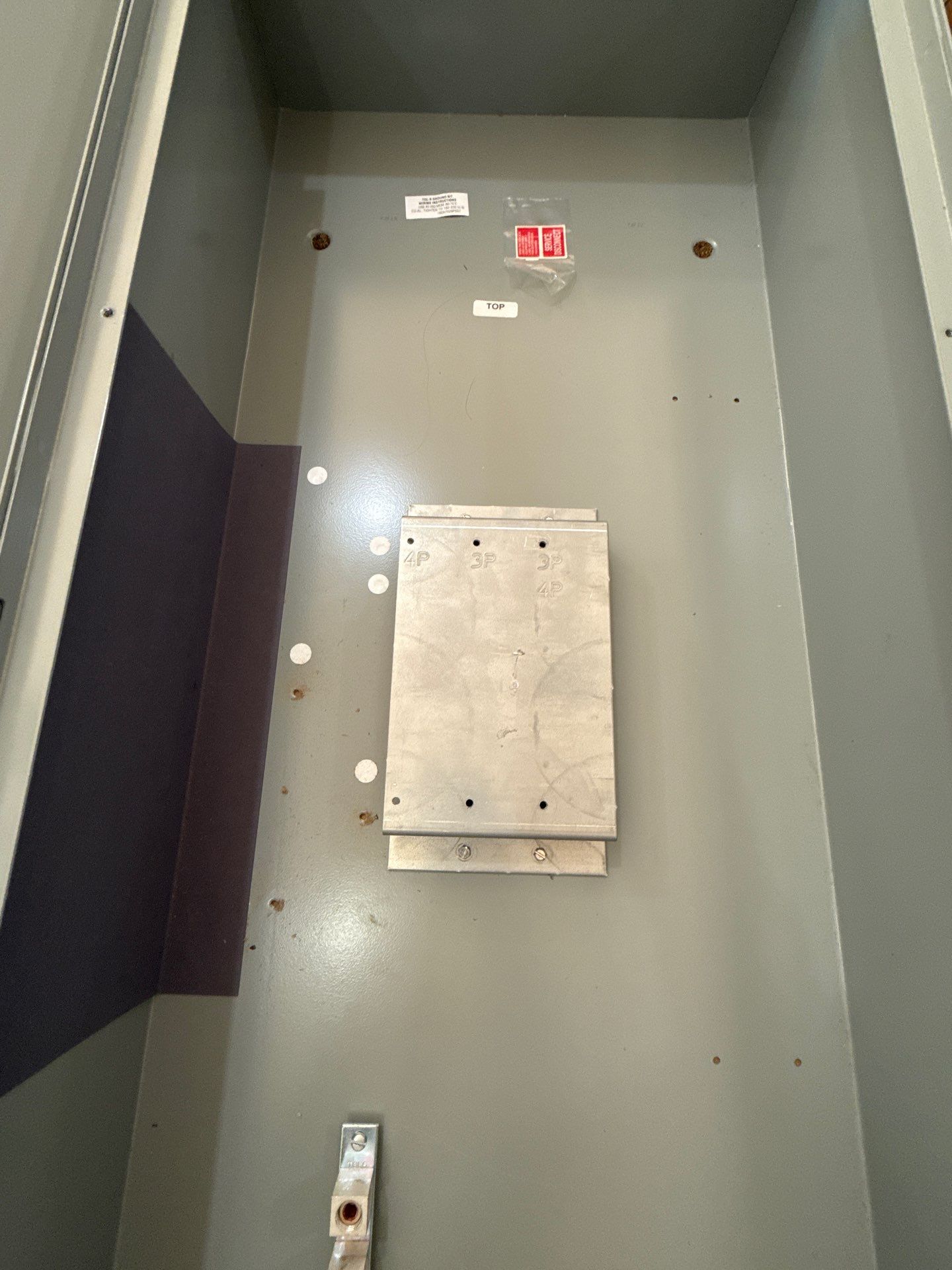 ABB XT5ENCL600R Circuit Breaker Enclosure 600A 600V Type 3R Rainproof New