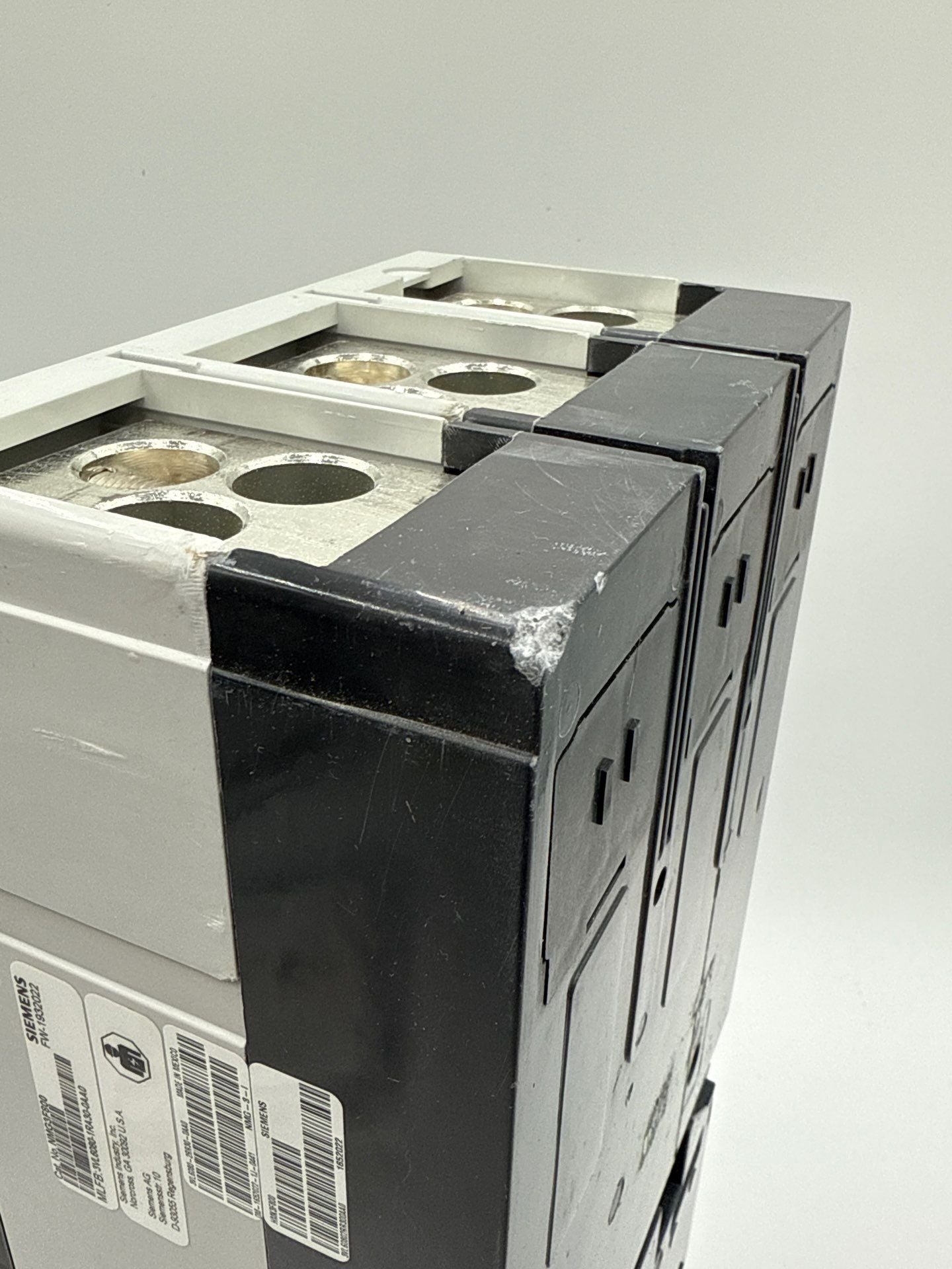 Siemens NMG3B600L Circuit Breaker 600A 3P 600V 3PH NMG 600 Amp 3 Pole New