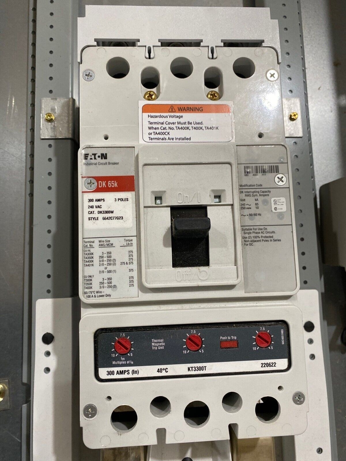 Eaton PRL1A Pow-R-Line Panelboard 400A 208Y/120V 3PH 4W Indoor Encl 30 Cir MCB P496 New