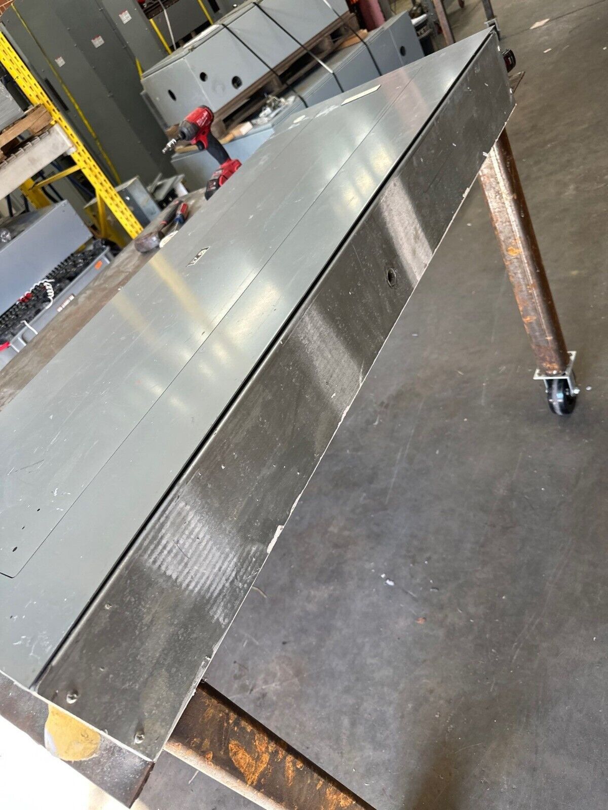 Square D NQOD442M225 Panelboard 225A 208/120V 3PH MCB Indoor Encl 42 Cir Q2L3150 P383 Used