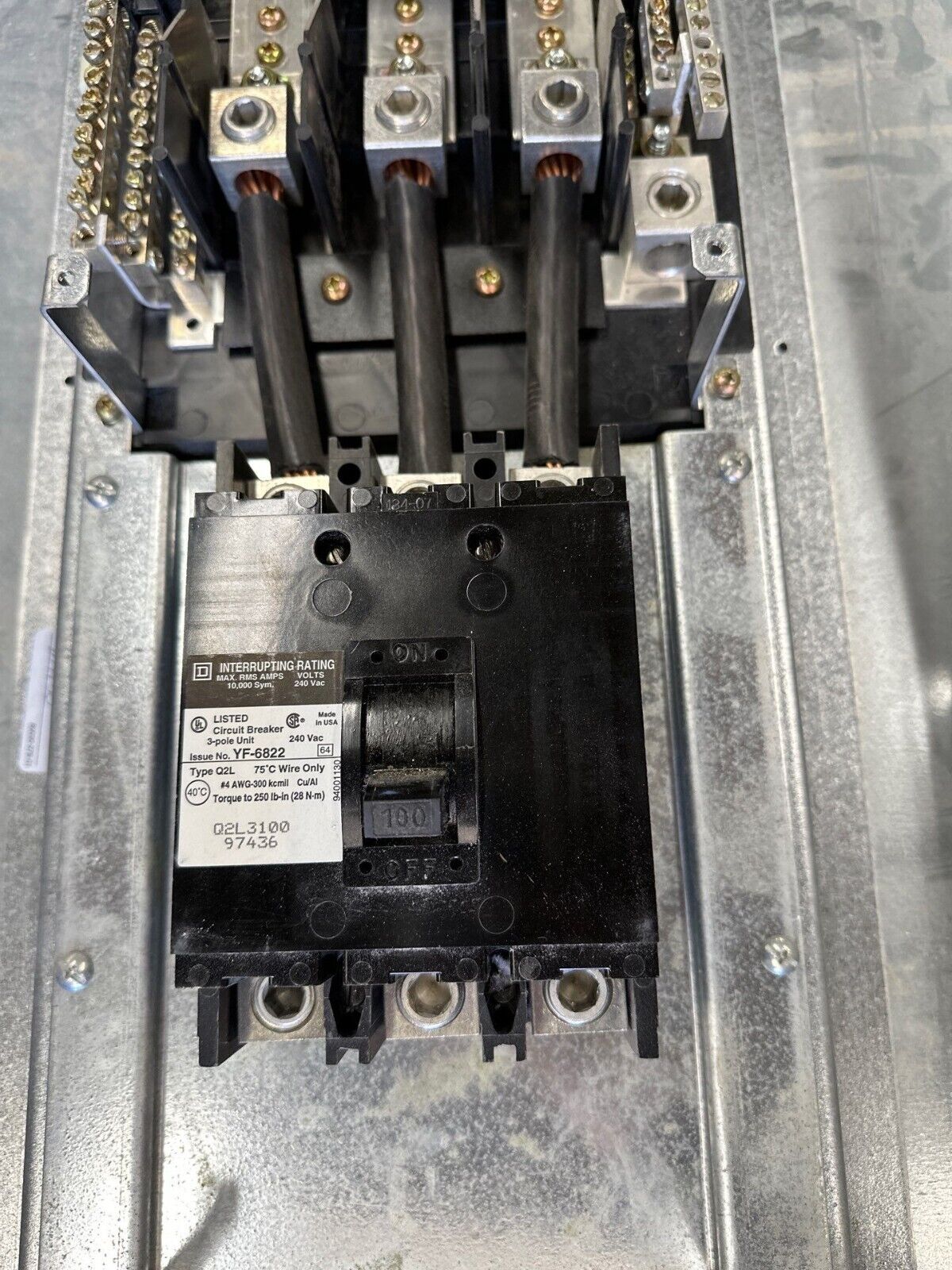 Square D NQOD442M225 NQOD Panelboard 225A 208Y/120V 3PH MCB Indoor Encl 42 Cir P359 Used