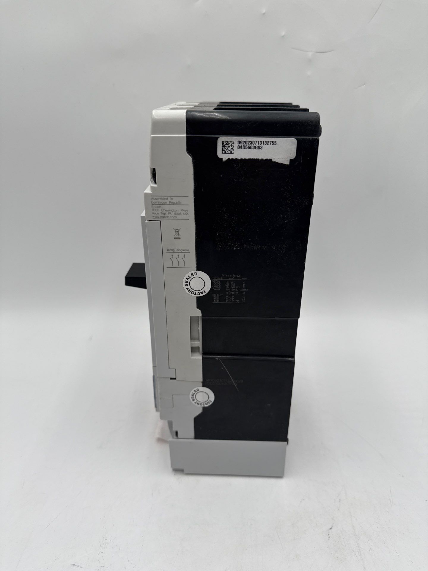 Eaton PDD33G0400TFAN Circuit Breaker 400A 3P 240V 65k PDD3 400 Amp 3 Pole New