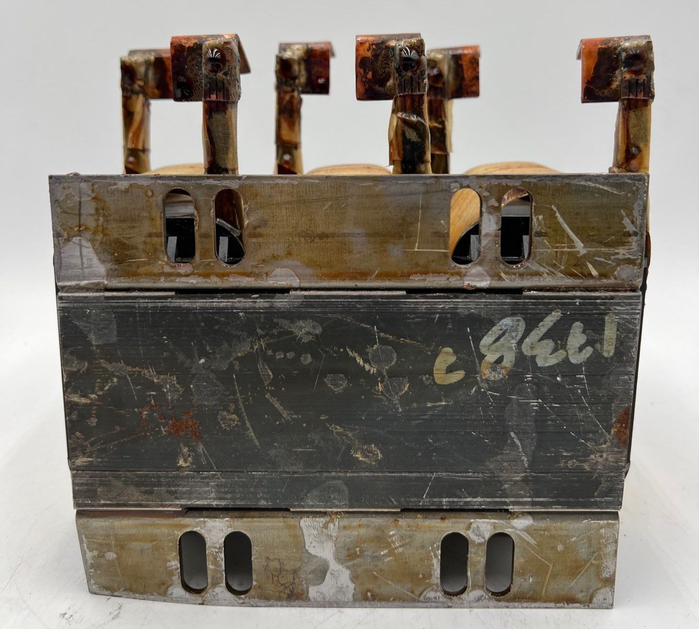 Allen Bradley 1321-3R200-B Drive Line Reactor 3PH 200A 0.110MH 200-690V Used