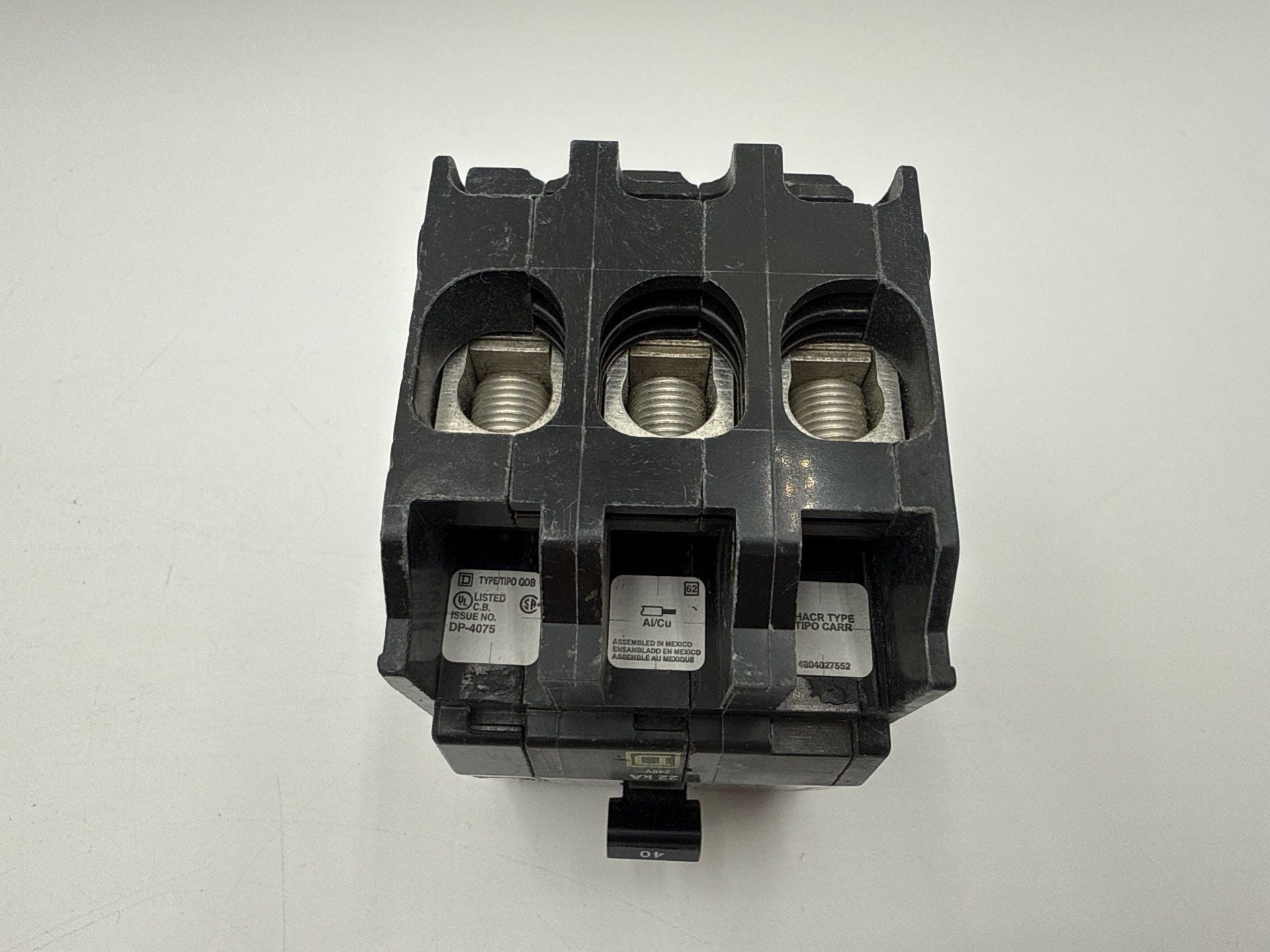 Square D QOB340VH Circuit Breaker 40A 3P 240V 22kA QOB 40 Amp 3 Pole New