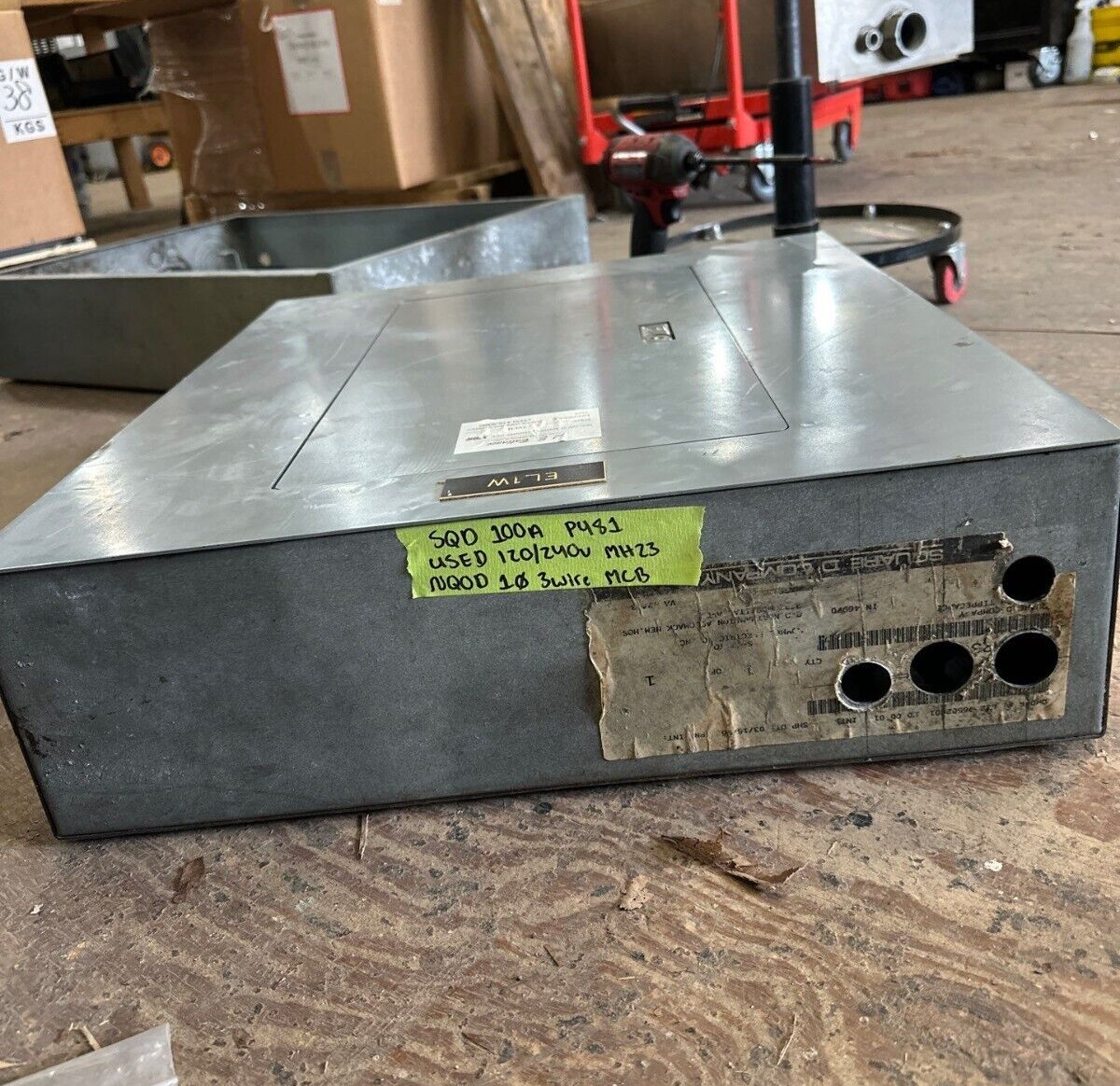 Square D NQOD12M100CU Panelboard 100A 120/240V 1PH 3W Indoor Encl 12 Circuit MCB P481 Used