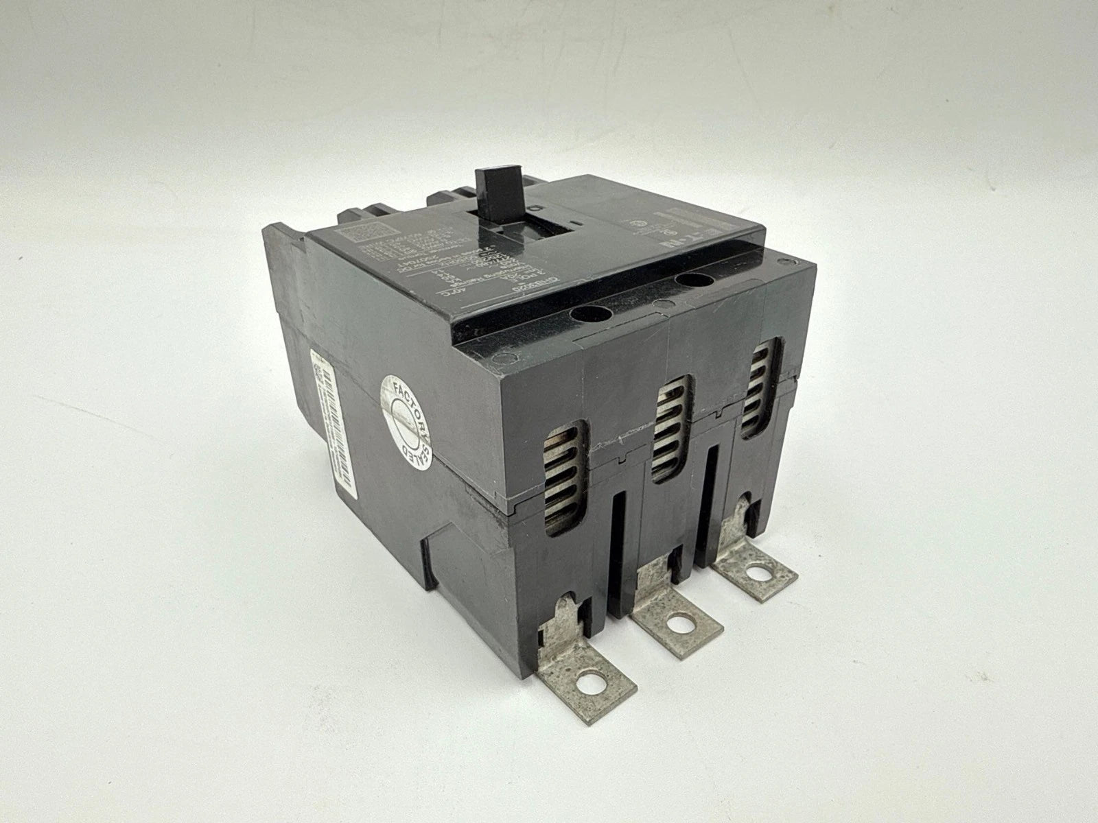 Eaton GHB3020 Circuit Breaker 20A 480/277V 3P GHB 20 Amp 3 Pole Bolt on New New