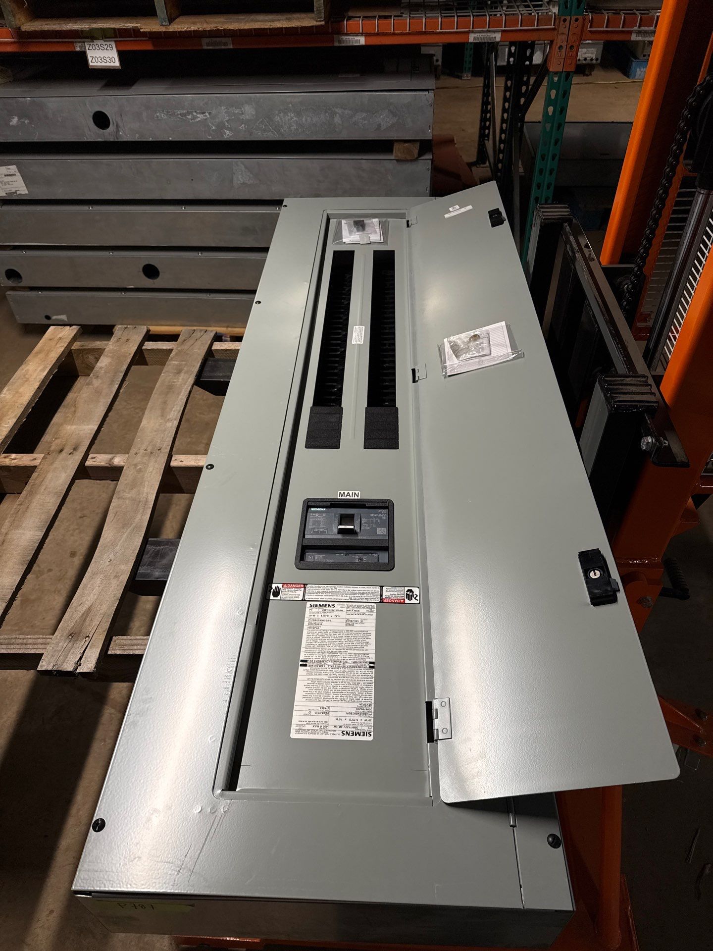 Siemens P1 P1C66VE400CBSN Panelboard 400A 208/120V 3PH 4W MCB Panel 400 Amp New