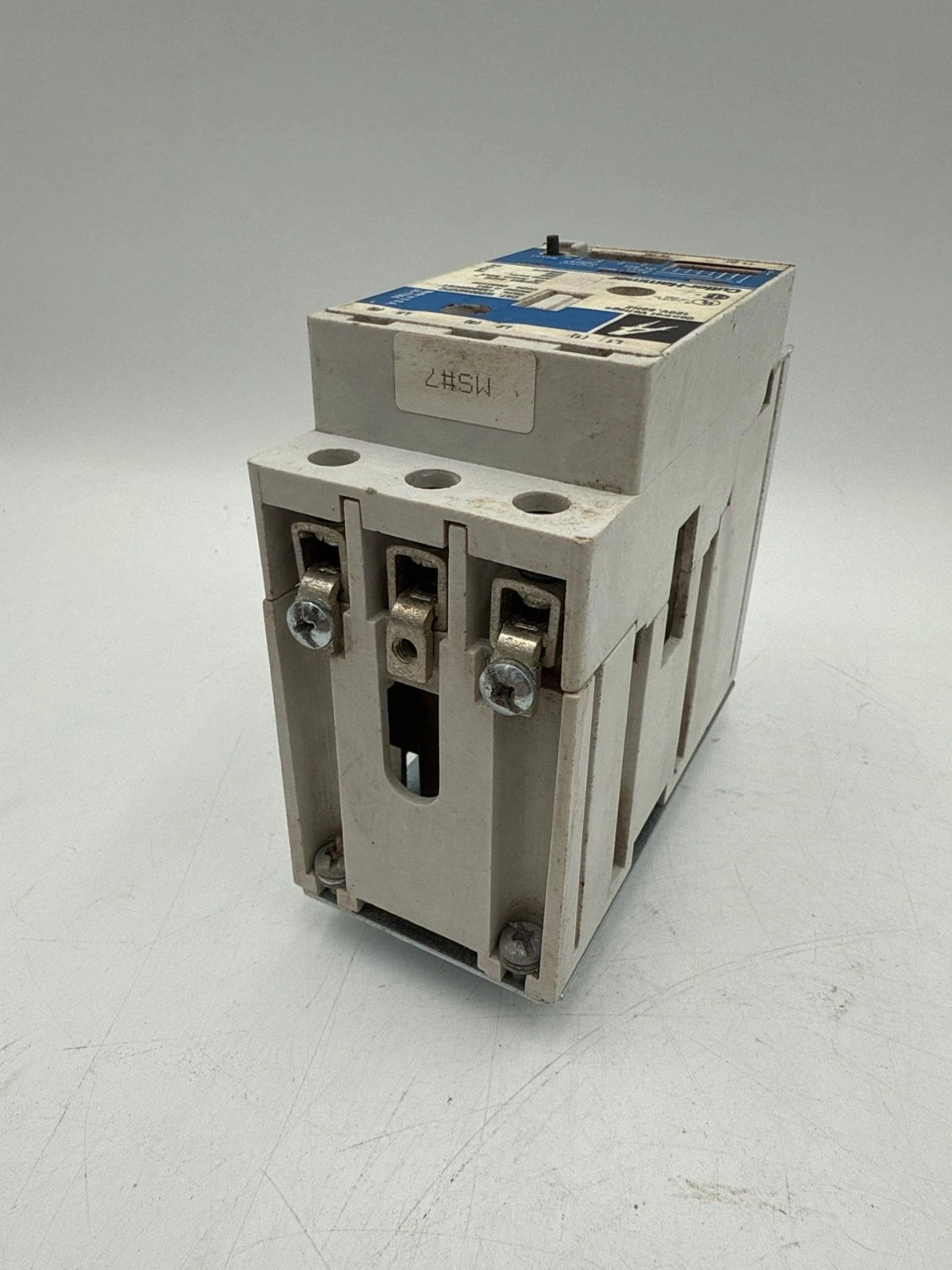 Cutler Hammer W200M2CFC Motor Starter NEMA Size 2 45A 3P 600V 3PH Control 120V Used