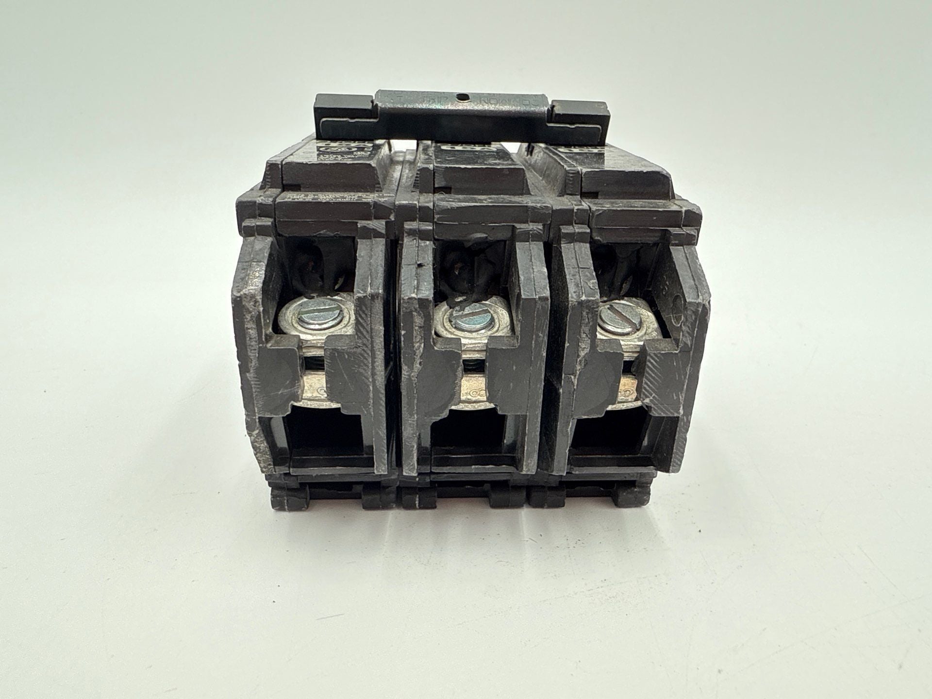 GE THQL32015 Plug On Circuit Breaker 15A 3P 240V THQL 15 Amp 3 Pole Used