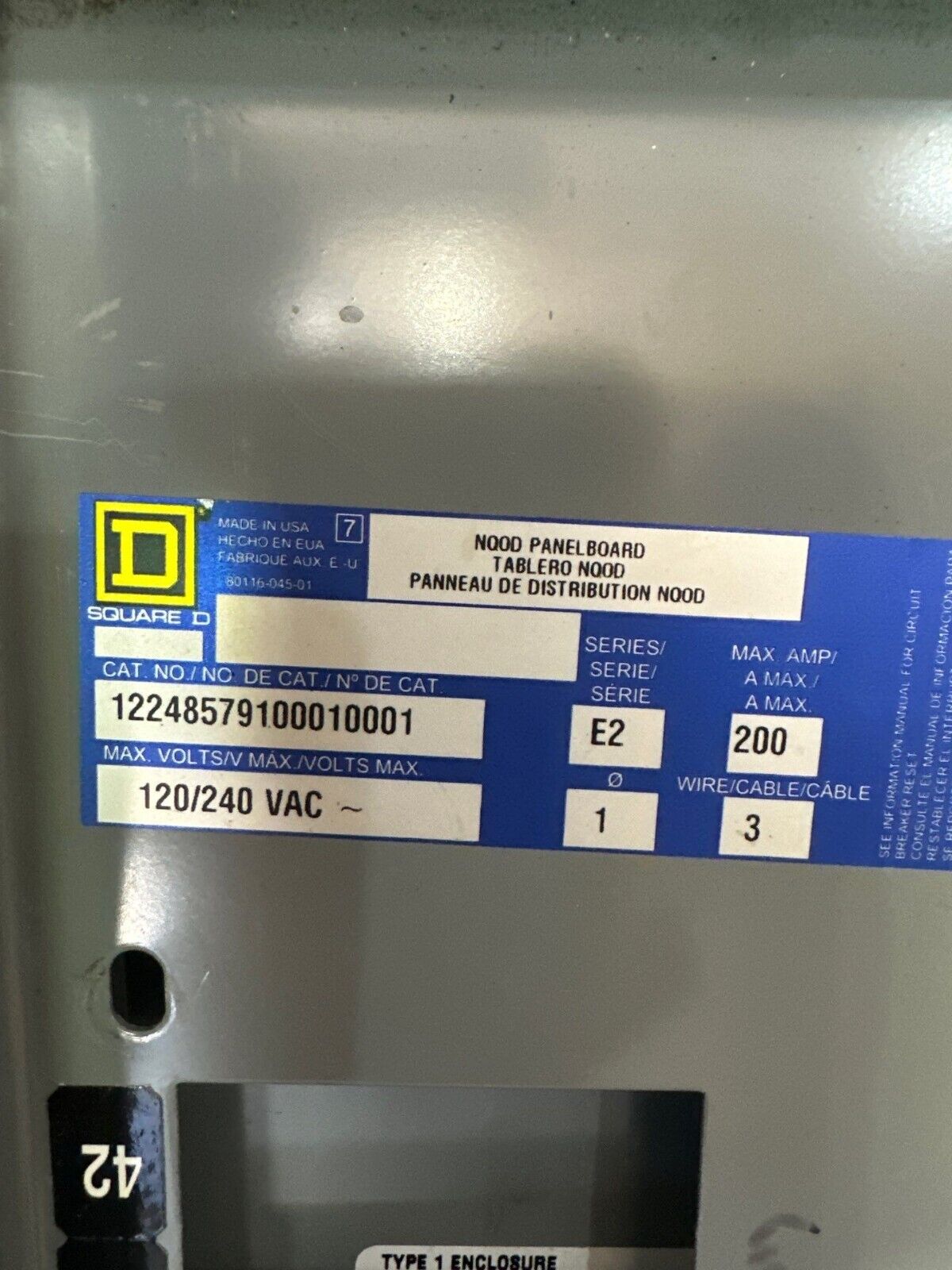 Square D NQOD Panelboard 200A 120/240V 1PH 3W 42 Cir Indoor Encl MCB QBL22200 P533 Used