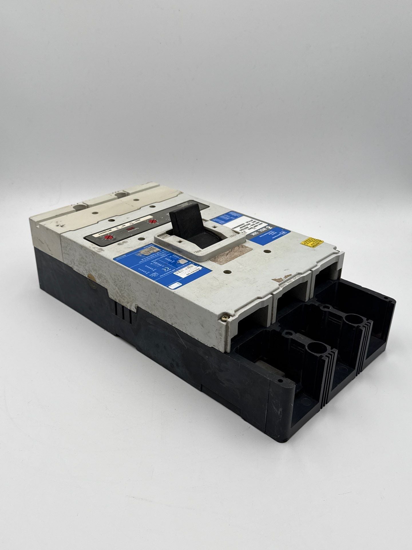 Eaton MDL3800 Circuit Breaker 800A 3P 600V 3PH MDL 50k 800 Amp 3 Pole Used