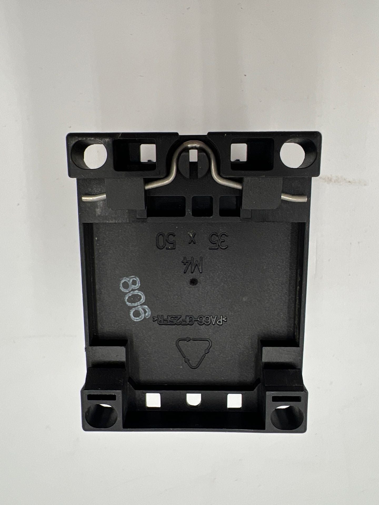 Siemens 3RH1122-1AP60 Used