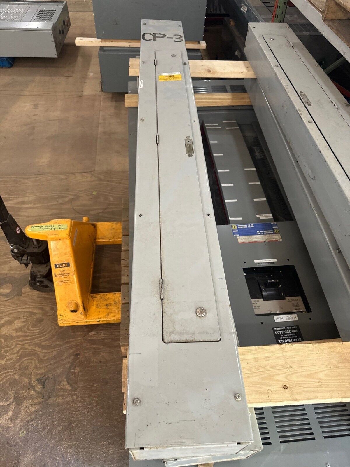 Eaton PRL1a-LX Panelboard 225A 120/240V 1PH 3W Indoor Encl 42 Circuit HFD3225 P550 Used