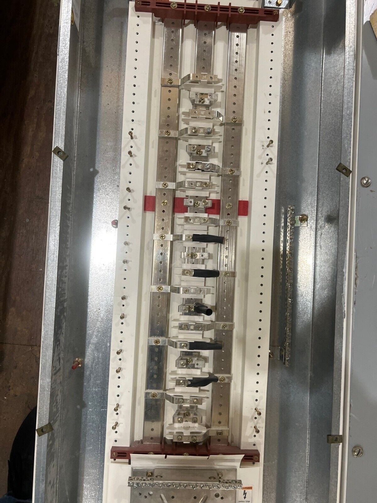 CH PRL3A Panelboard 100A 480/277V 3PH 4W 42 Cir MLO Main Lug Indoor 100 Amp P680 Used