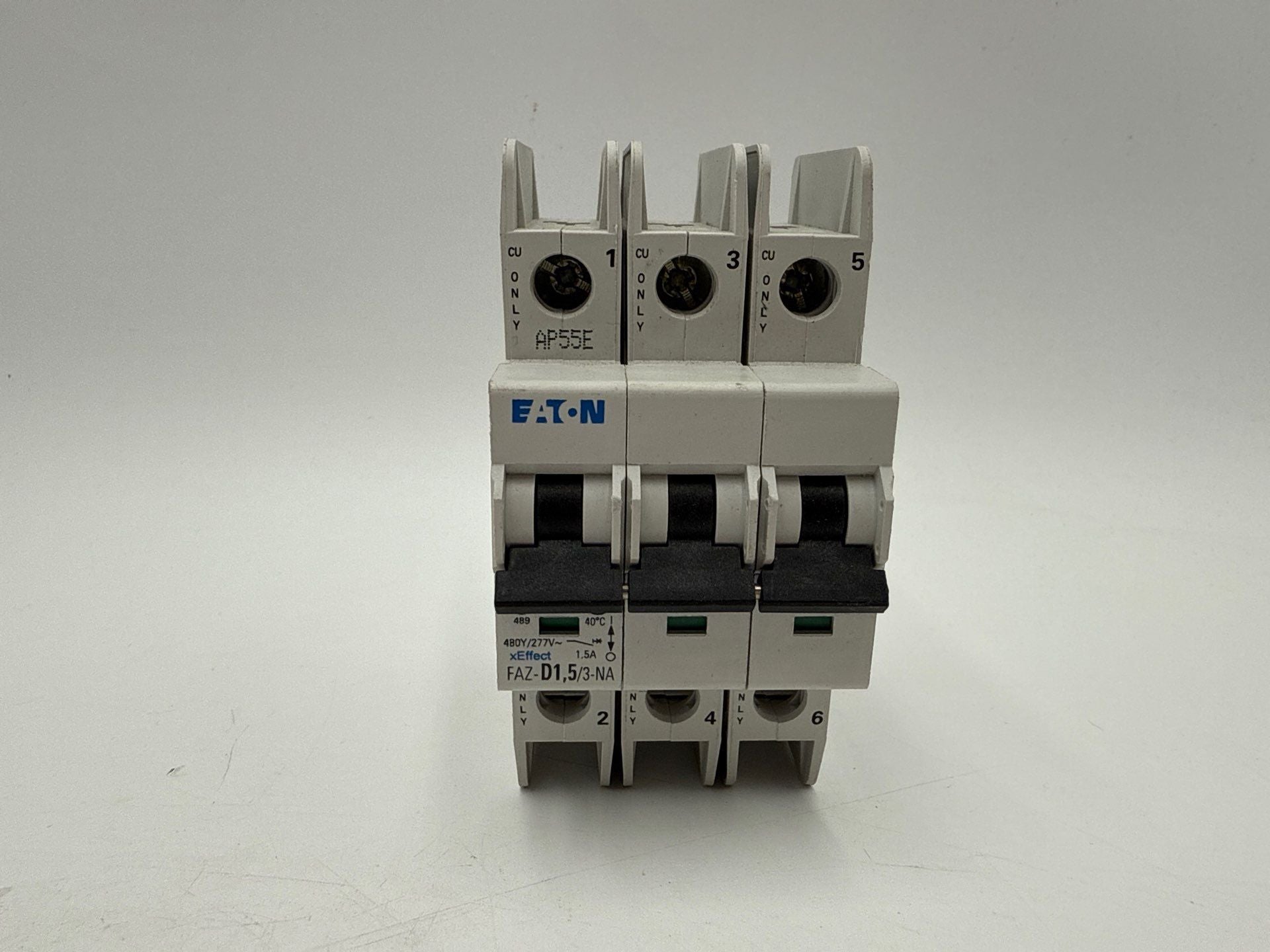 Eaton FAZ-D1.5/3-NA Circuit Breaker 1.5A 3P 480/277V DIN Rail Mount Used