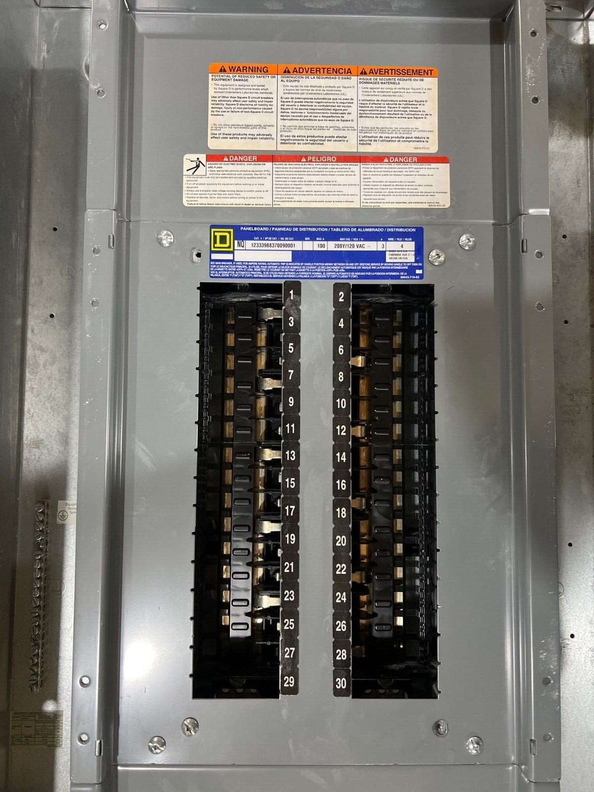 Square D NQ Panelboard 100A 208Y/120V 3PH 4W 30 Circuit Indoor Encl MLO MH32BE P614 Used