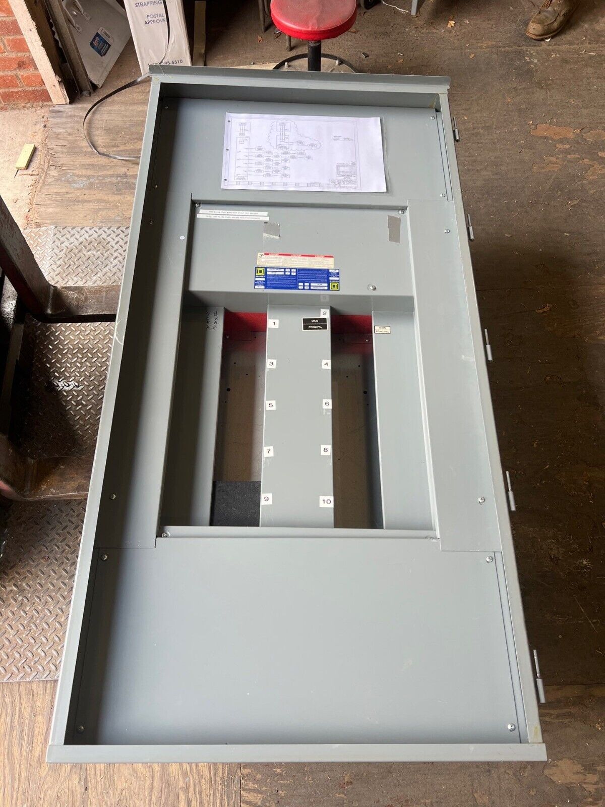 Square D HCM I-Line Panelboard 225A 480V 3PH 3W 30 Circuit 3R Outdoor Encl MCB P610 Used