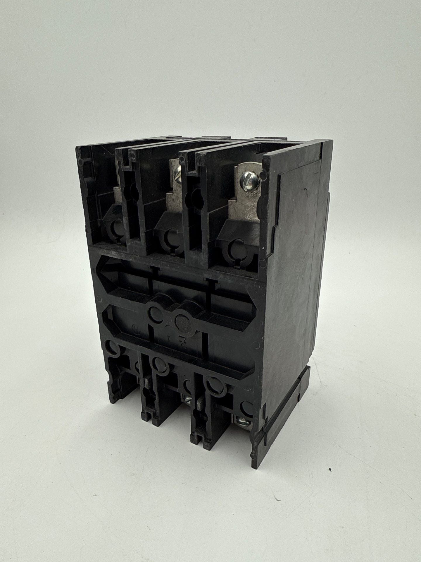 Cutler-Hammer FS360015A Circuit Breaker 15A 3P 600V FS 15 Amp 3 Pole Used