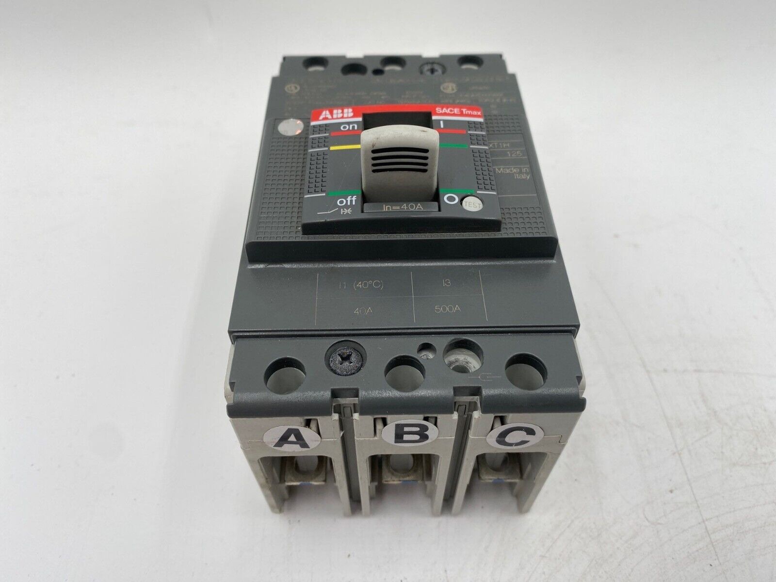 ABB XT1HU3040AYD000XXX Used