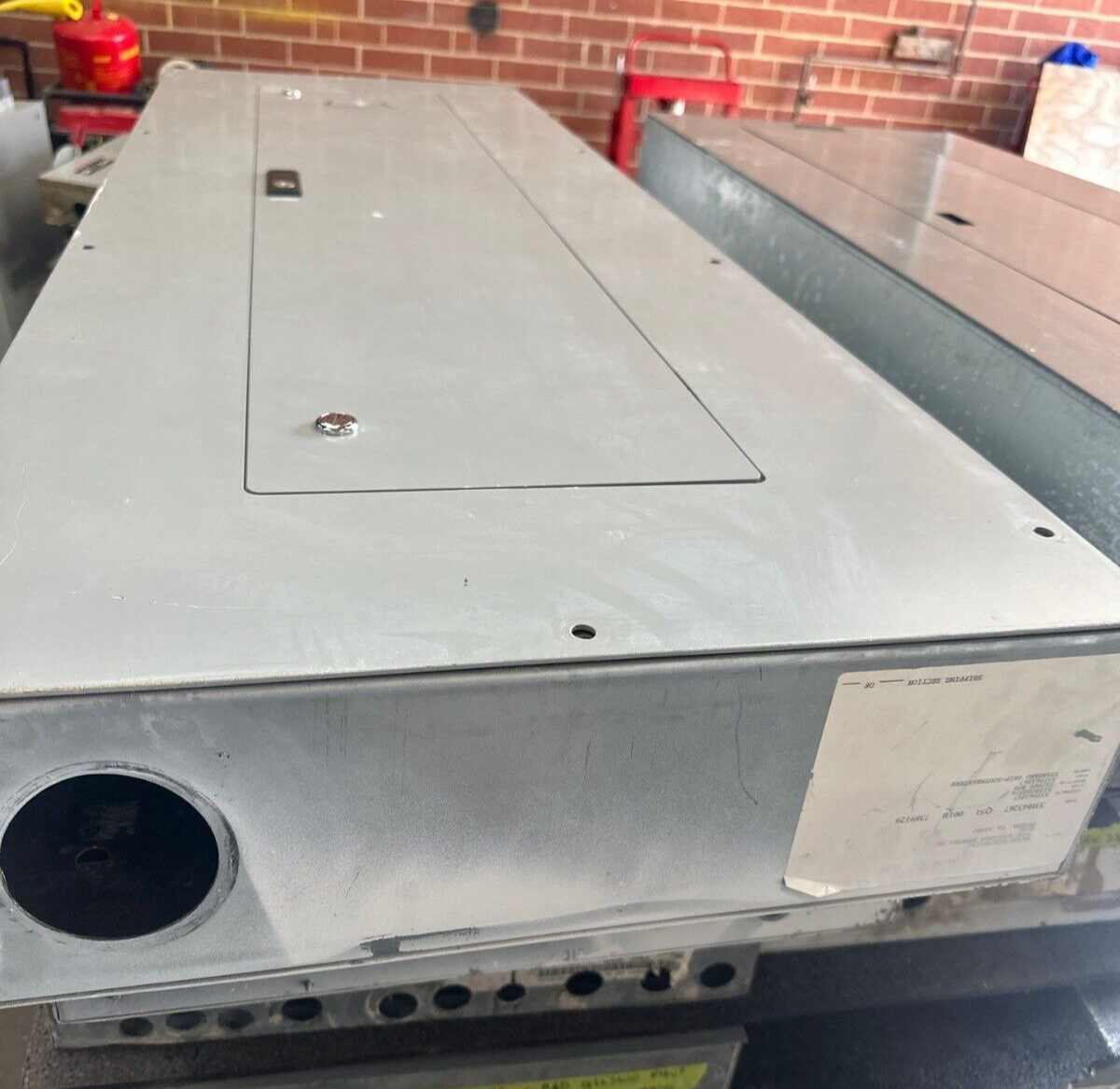 Cutler Hammer PRL1A Panelboard 400A 208Y/120V 3PH 4W 42 Cir Indoor Encl MCB P415 Used