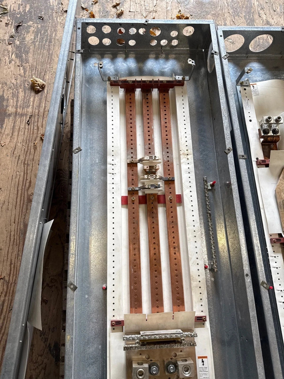 CH PRL3A Panelboard 600A 480/277V 3PH 4W MLO Panel 600 Amp Indoor YS2072 Used