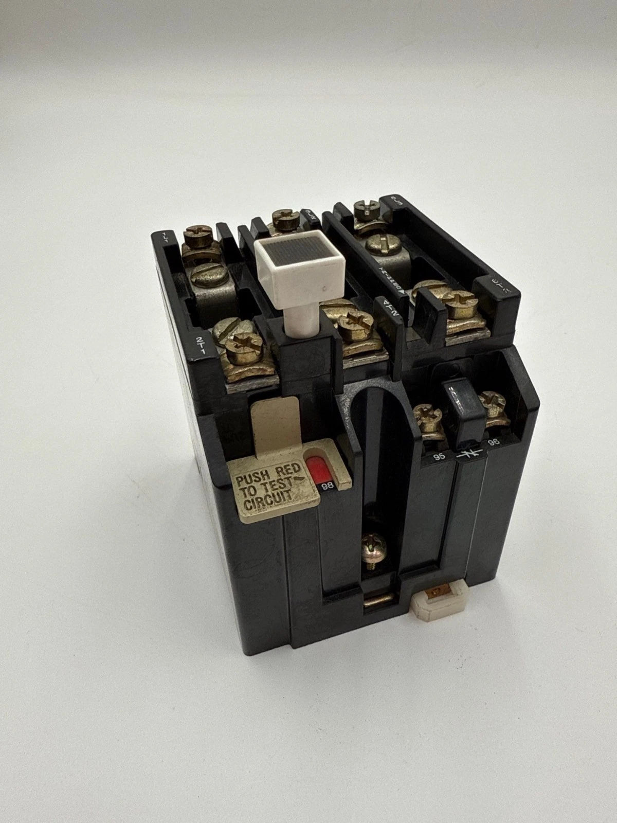 Allen Bradley 592-JOV16 Overload Relay 24A 3P 120-600V 7200VA 720VA 592J0V16 Used