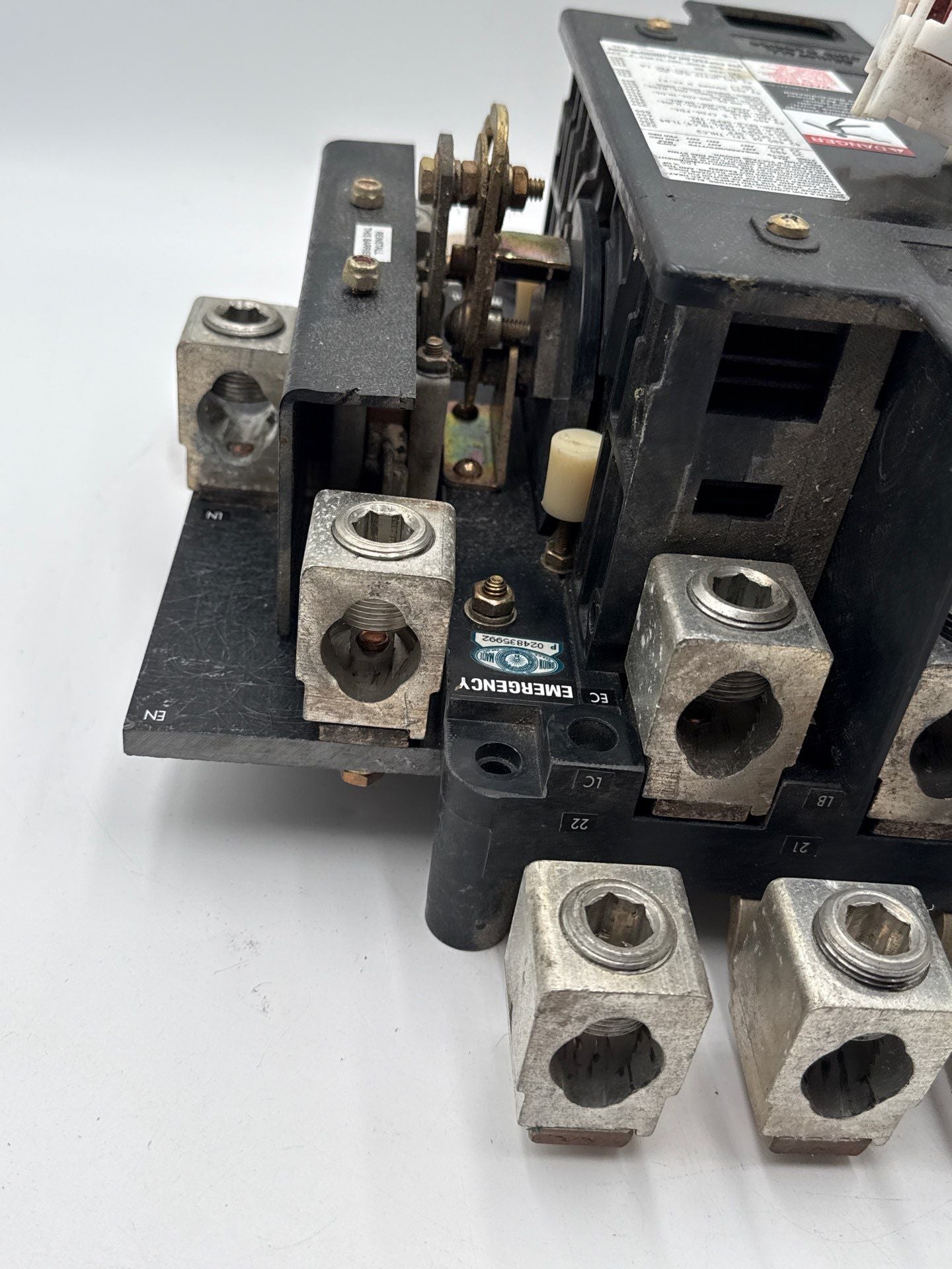 ASCO Series 940 Automatic Transfer Switch 260A 480/277V 60Hz E940326097XC Used