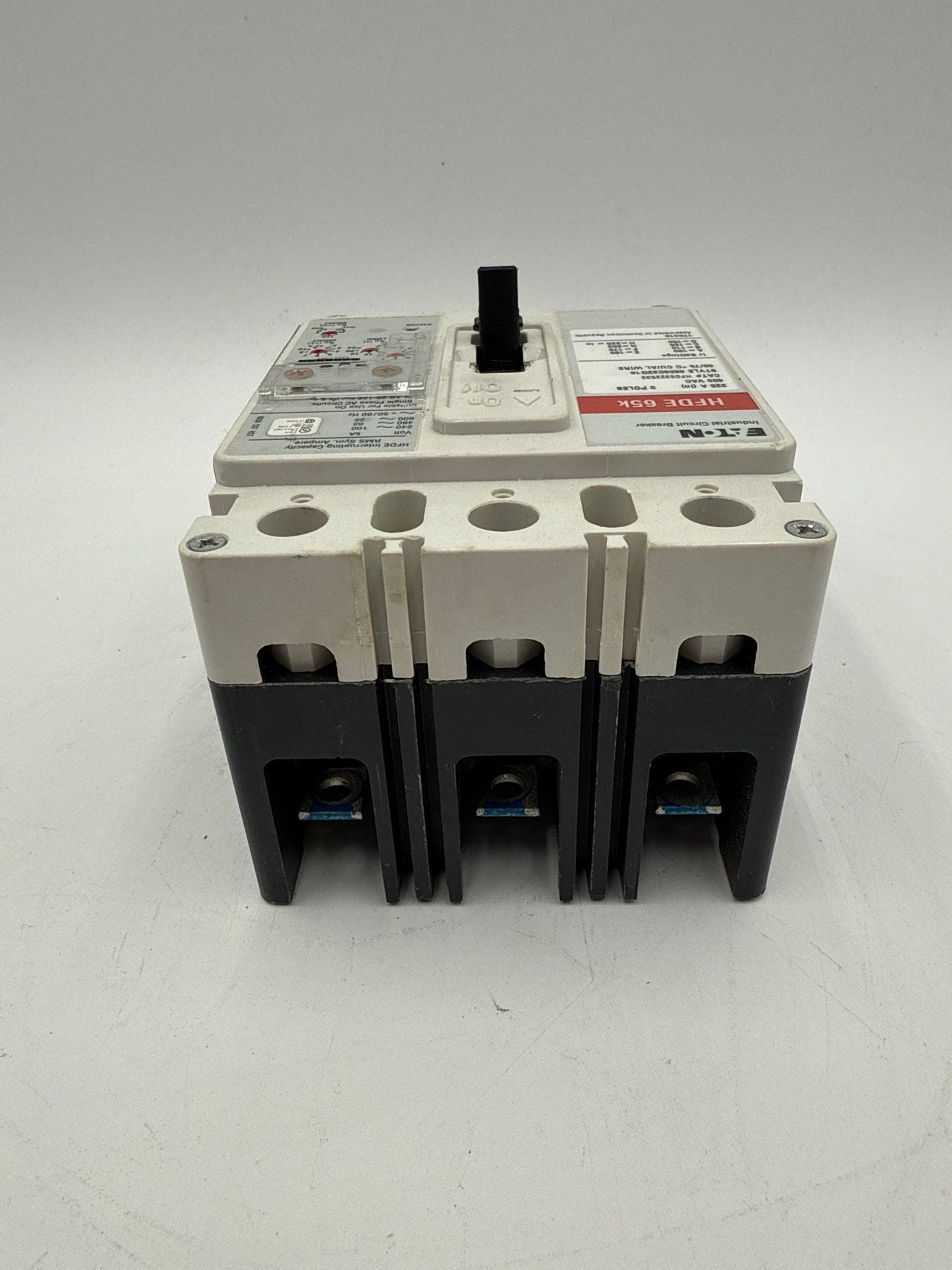 Eaton HFDE322532 Circuit Breaker 225A 3P 600V HFDE 65k 225 Amp 3 Pole Used
