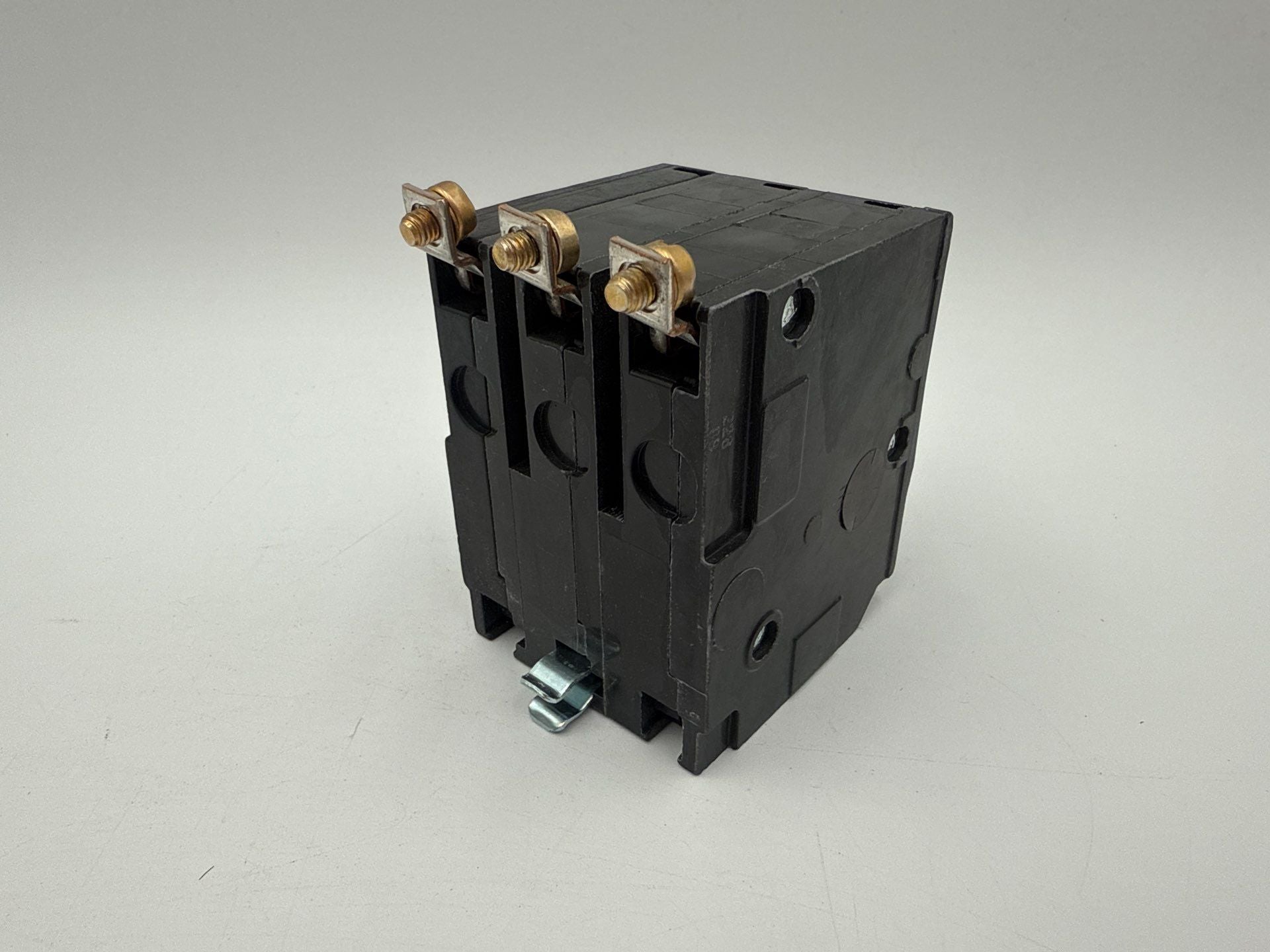 Square D QOB320VH Circuit Breaker 20A 3P 240V 22kA QOB 20 Amp 3 Pole New