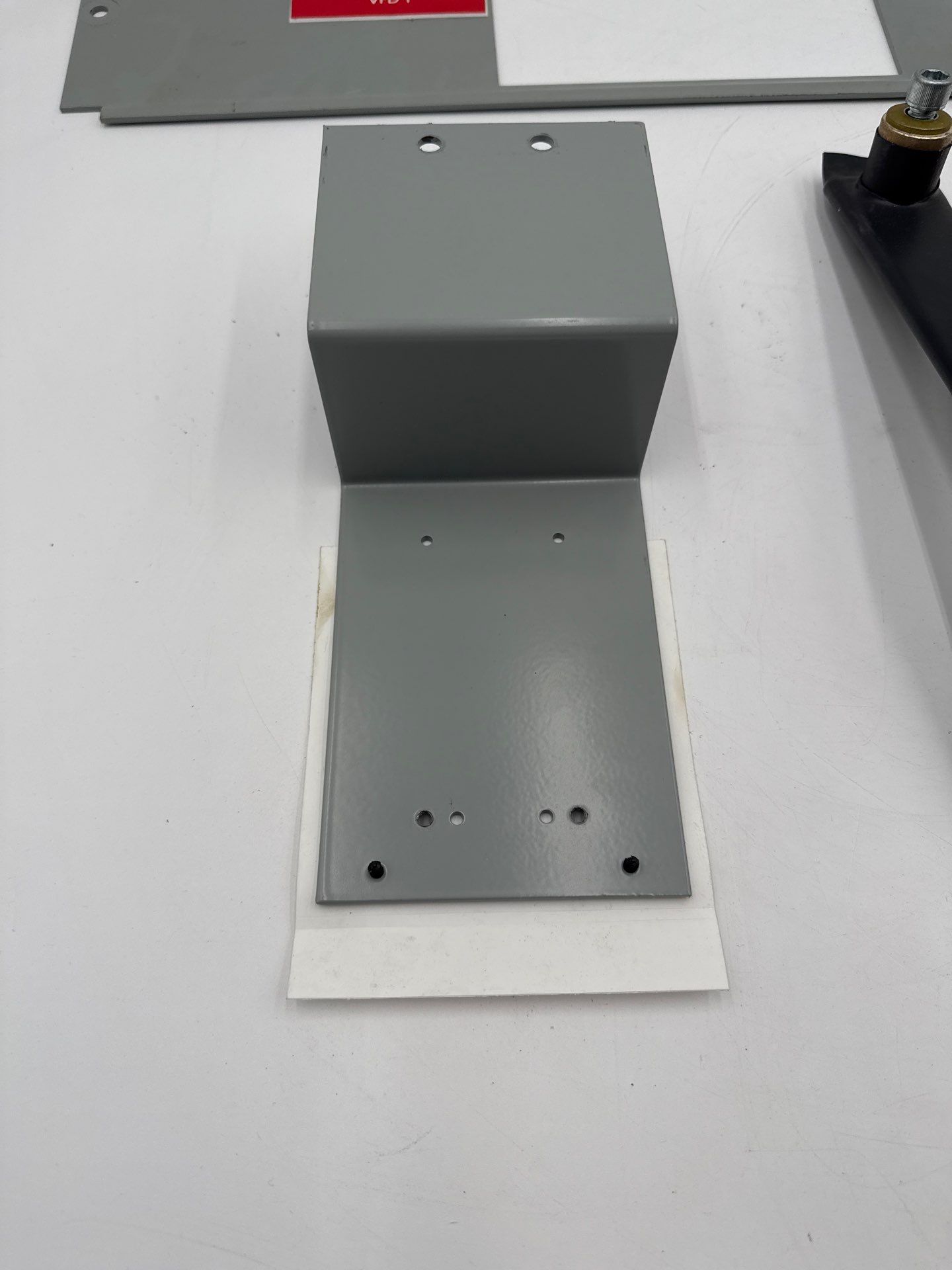 Eaton KPRL4LG 600A Mounting Kit 3P 600V 600 Amp LGH LGE Breakers Single 25" Used