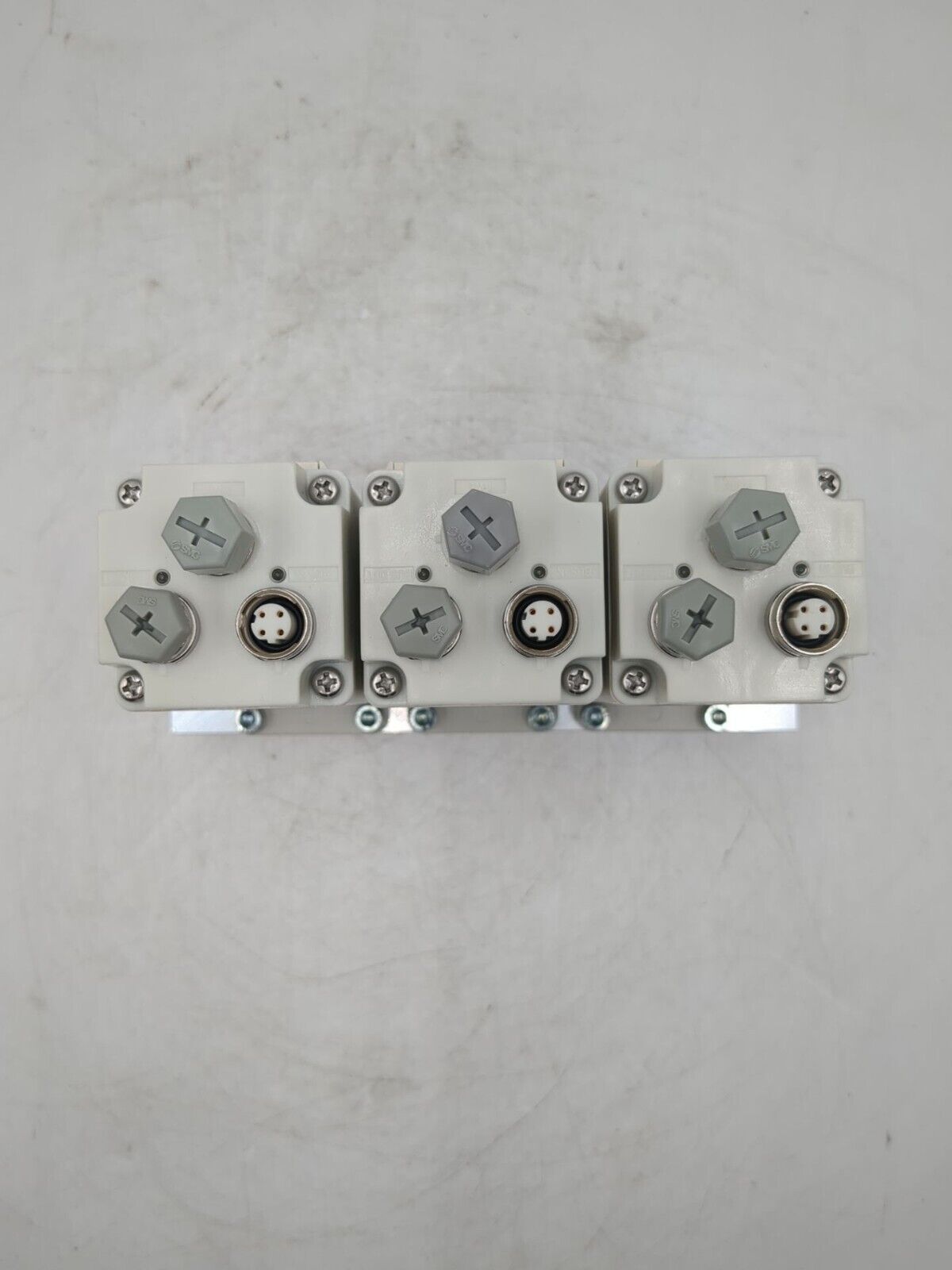 SMC IITV20-3-3-2050-SEN-DUX02357 New