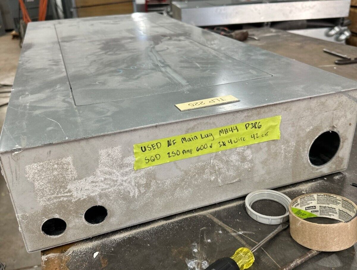 Square D NF Panelboard 250A 600V 3PH 4W MLO 42 Cir Main Lug Panel Indoor NEMA 1 P386 Used