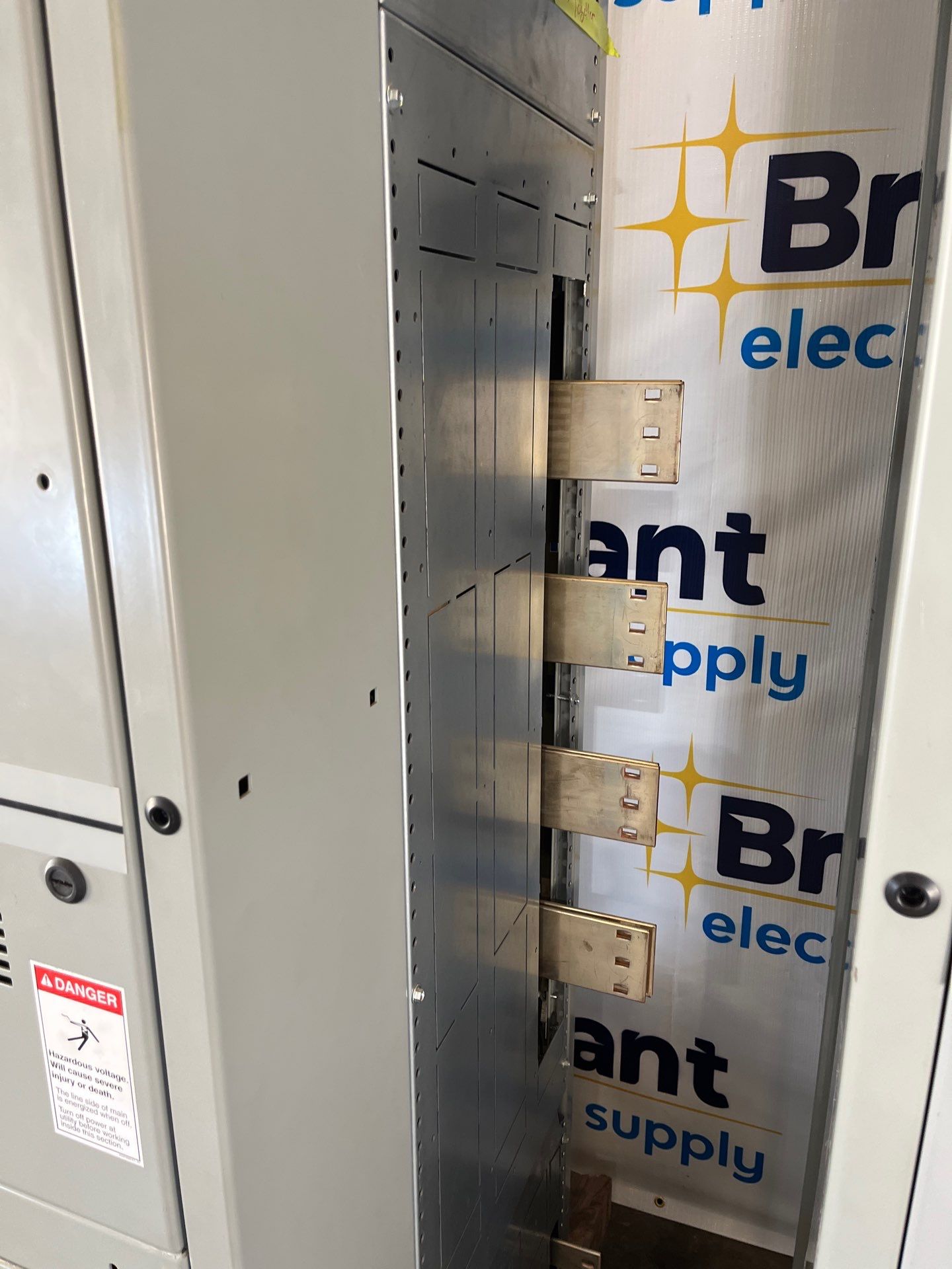 Eaton PRLC Switchboard 2000A 480/277V 3PH 4W SBS6203HEA LSIG Arc Flash Reduction Used