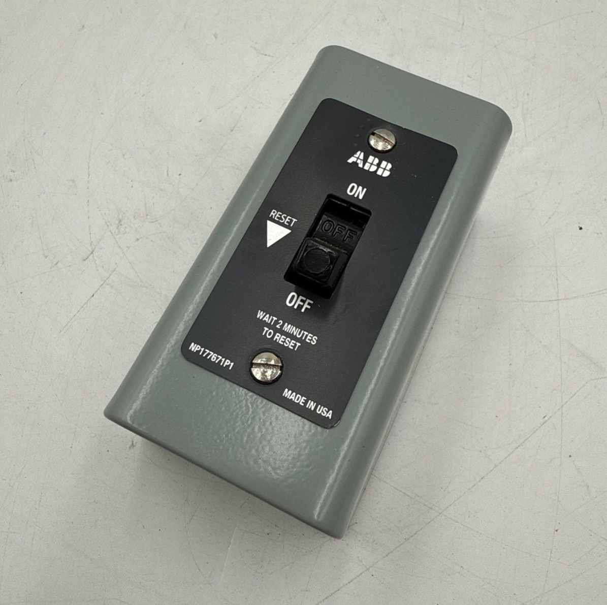 ABB CR101Y1 Manual Motor Starter Single Speed 1HP 115/230V NEMA Type 1 Indoor New