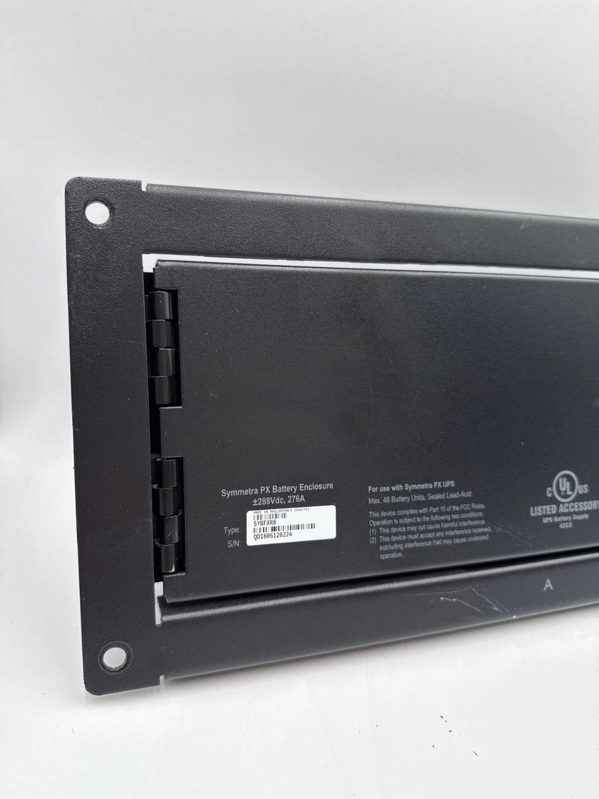 APC 640-4711B REV. 03 EPO Connection And Trip Board 6404711B With Enclosure Used