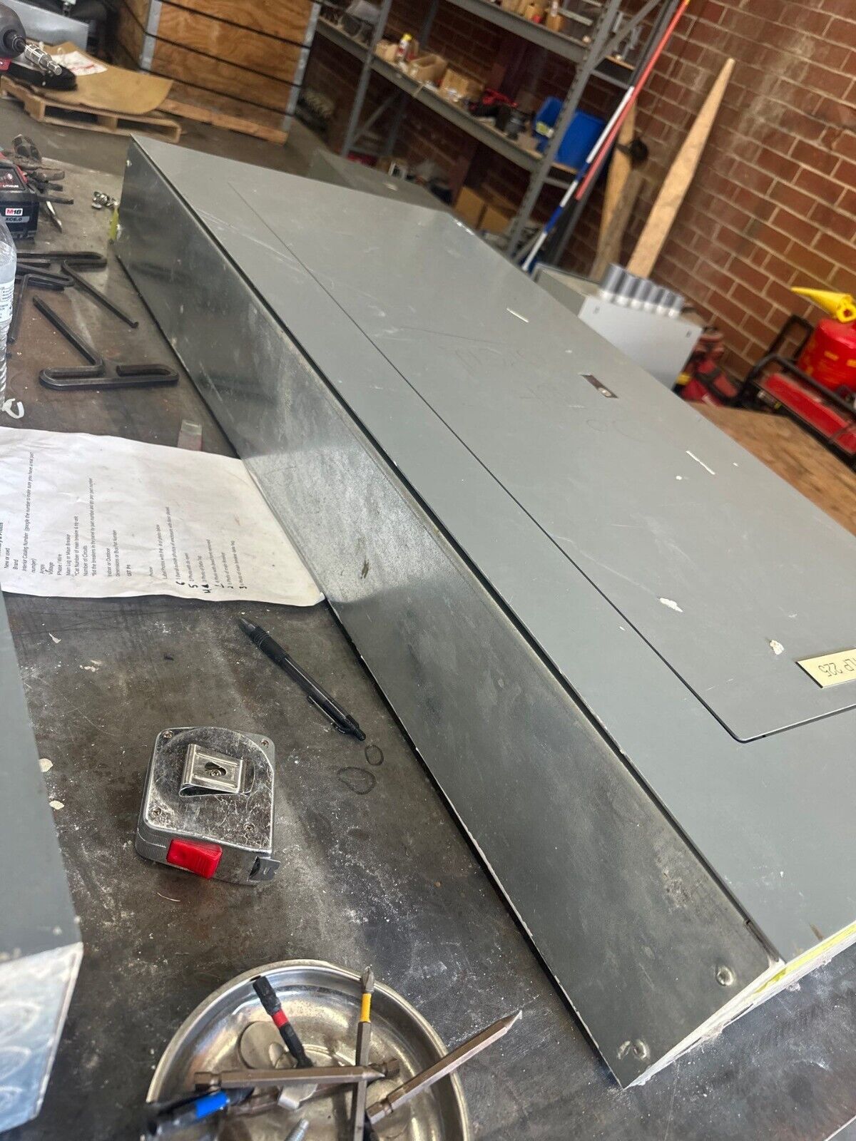 Square D NF Panelboard 250A 600V 3PH 4W MLO 42 Cir Main Lug Panel Indoor Encl P379 Used