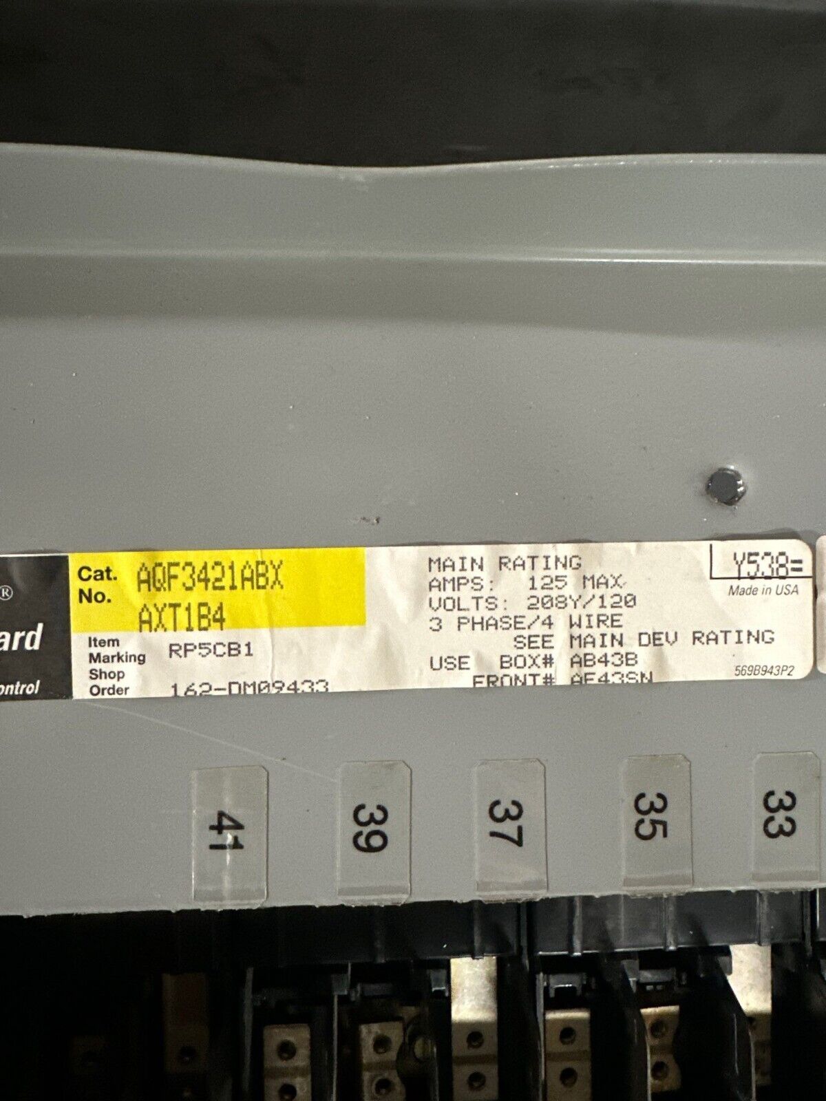 GE AQF3421ABX Panelboard 125A 208Y/120V 3PH 42 CIR Indoor Encl MCB AB43B Box P076 Used