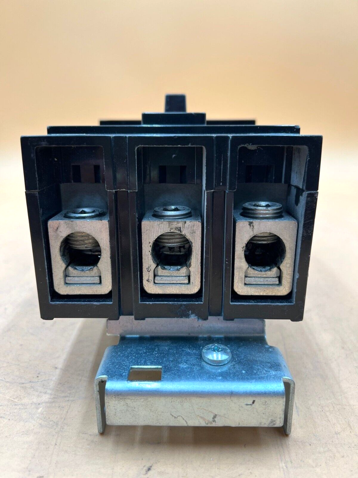 Square D QGA32200 Used