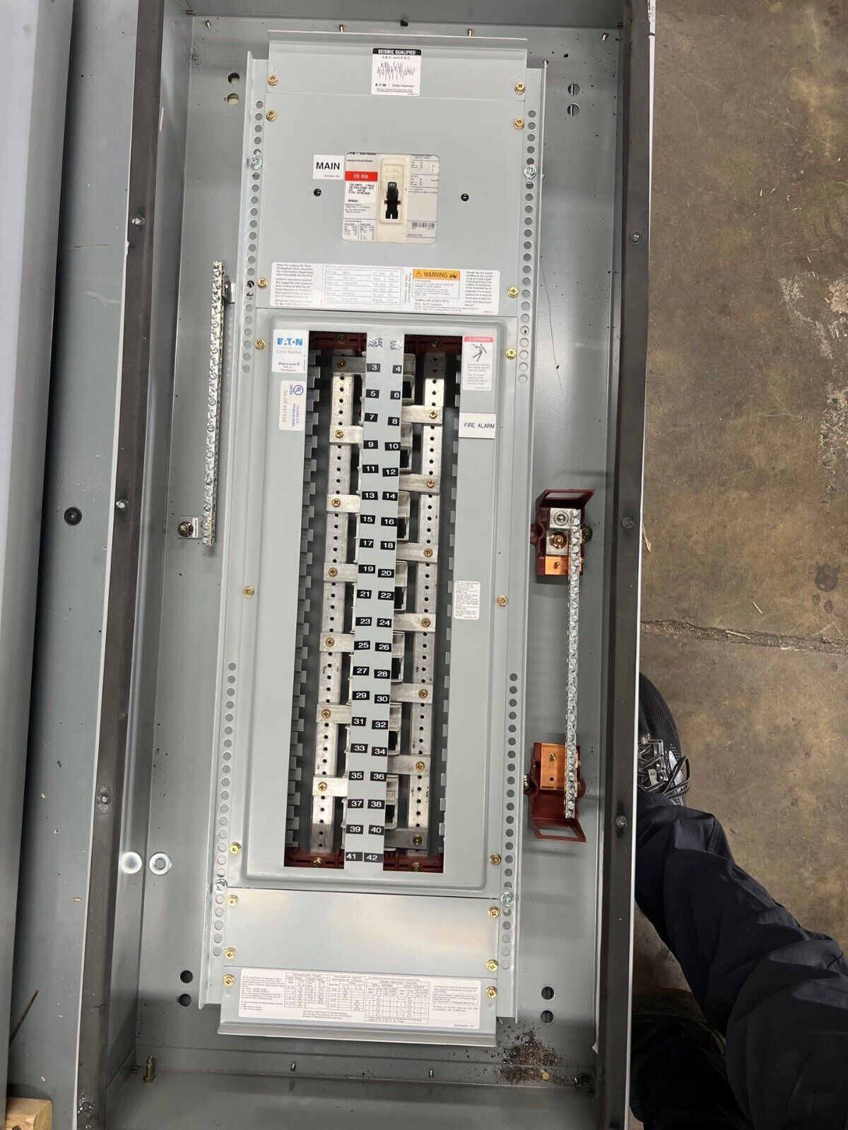 Eaton PRL1A Panelboard 225A 208Y/120V 3PH 4W 42 Cir 3R Outdoor Encl MCB ED3150 P643 Used