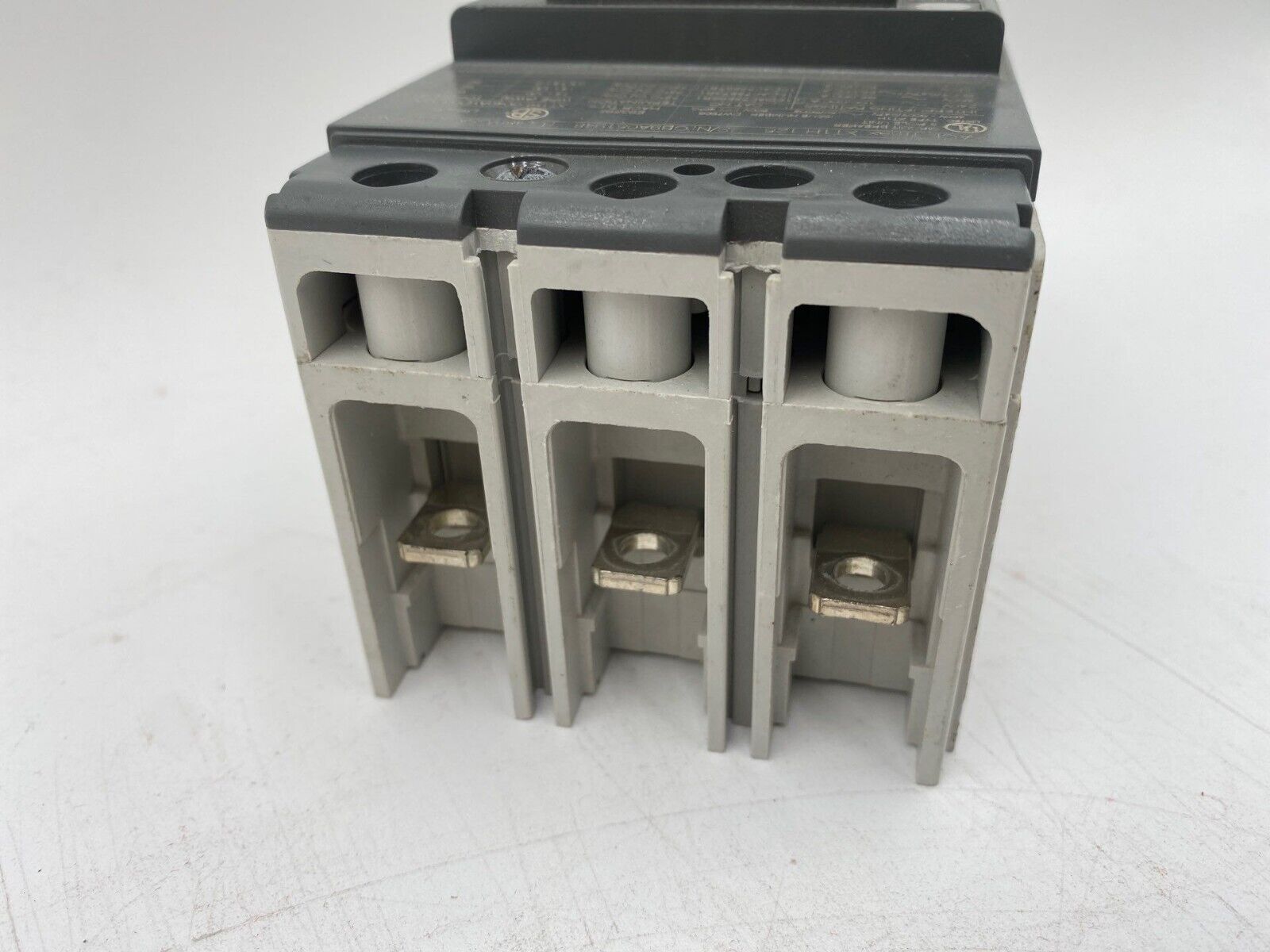 ABB XT1HU3040AYD000XXX Used