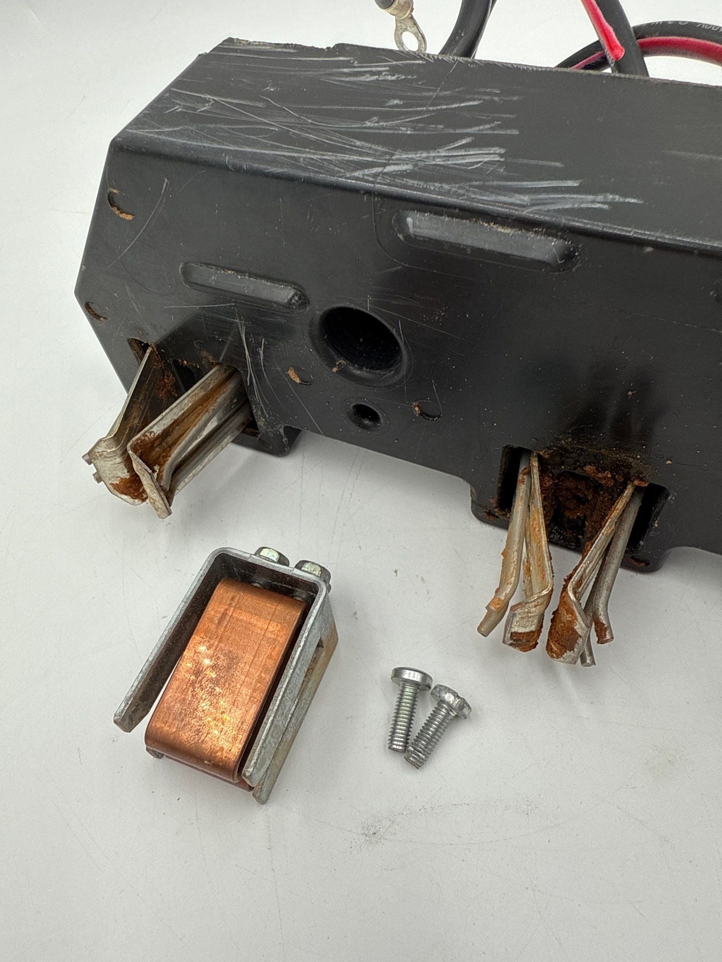 Allen Bradley PN-D167465 MCC Stab Unit 30A 140G/MG 8AWG Centerline 2100 Used