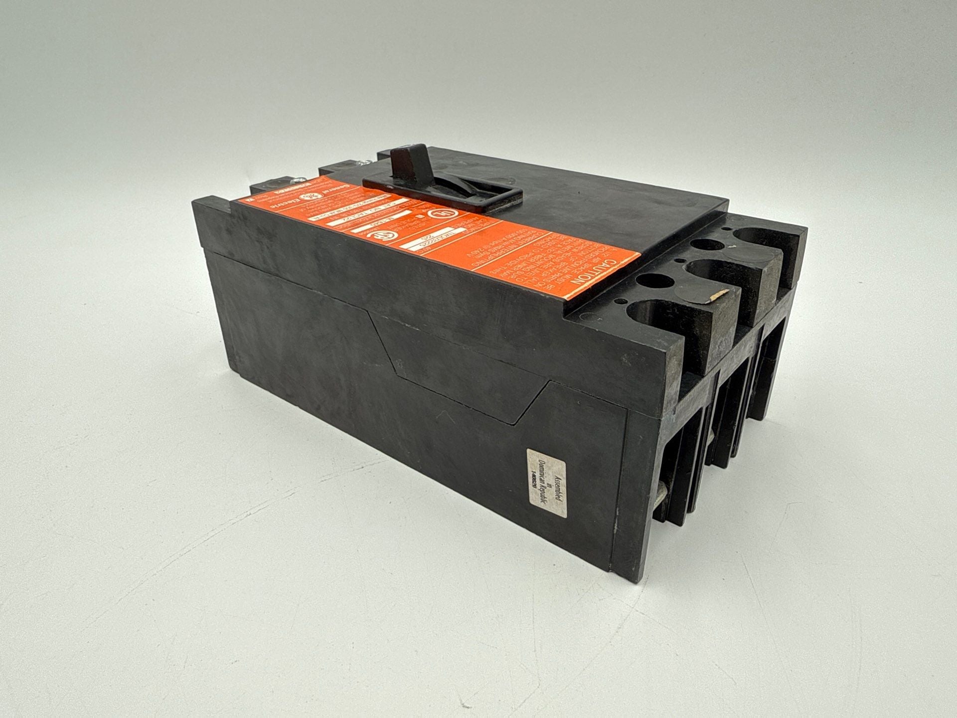 General Electric GE TMQD32225 Circuit Breaker 225A 3P 240V TMQD 225 Amp Used