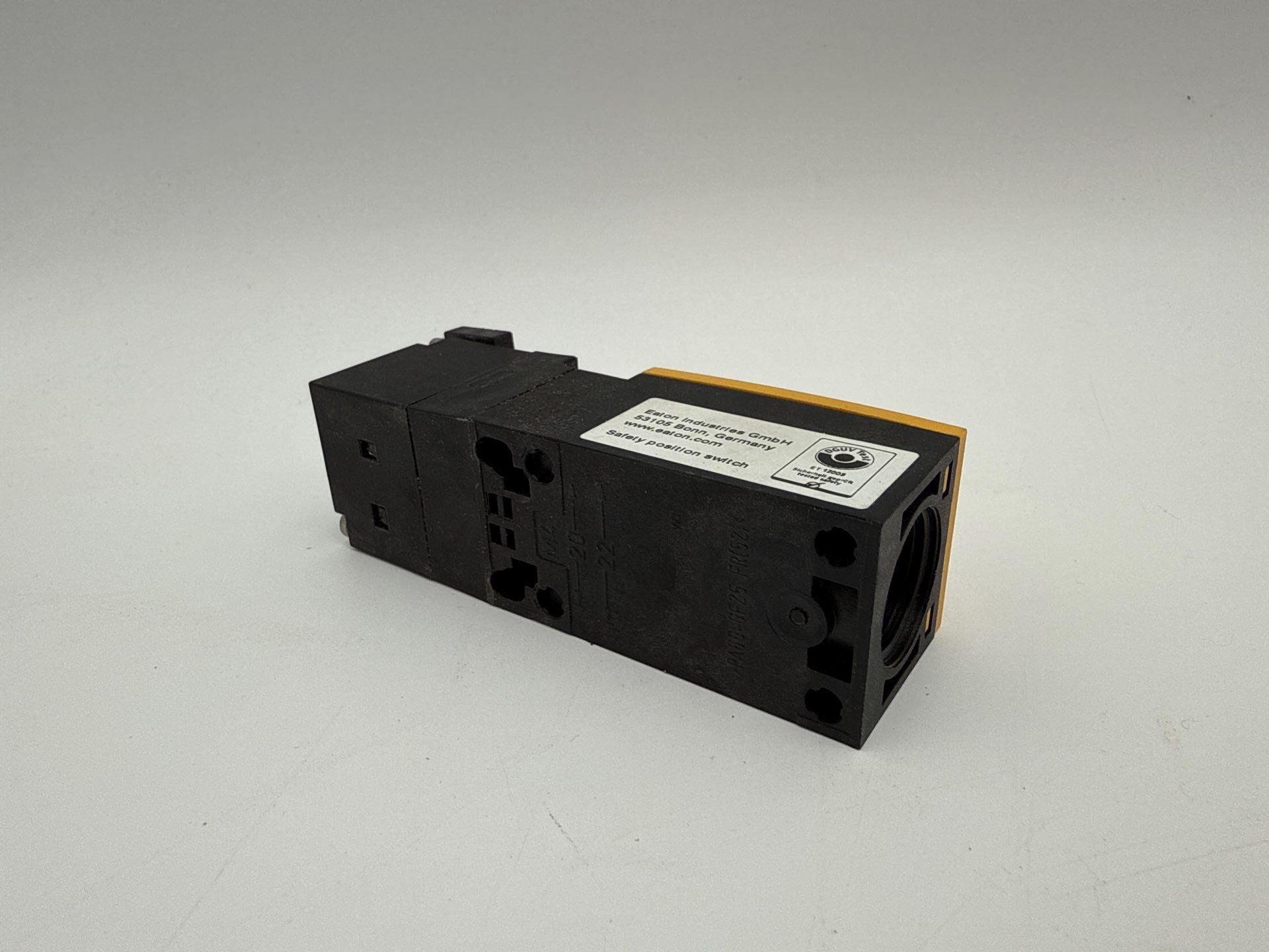 Eaton LS-S11-ZB Safety Interlock Switch 10A 415VAC 220VDC New