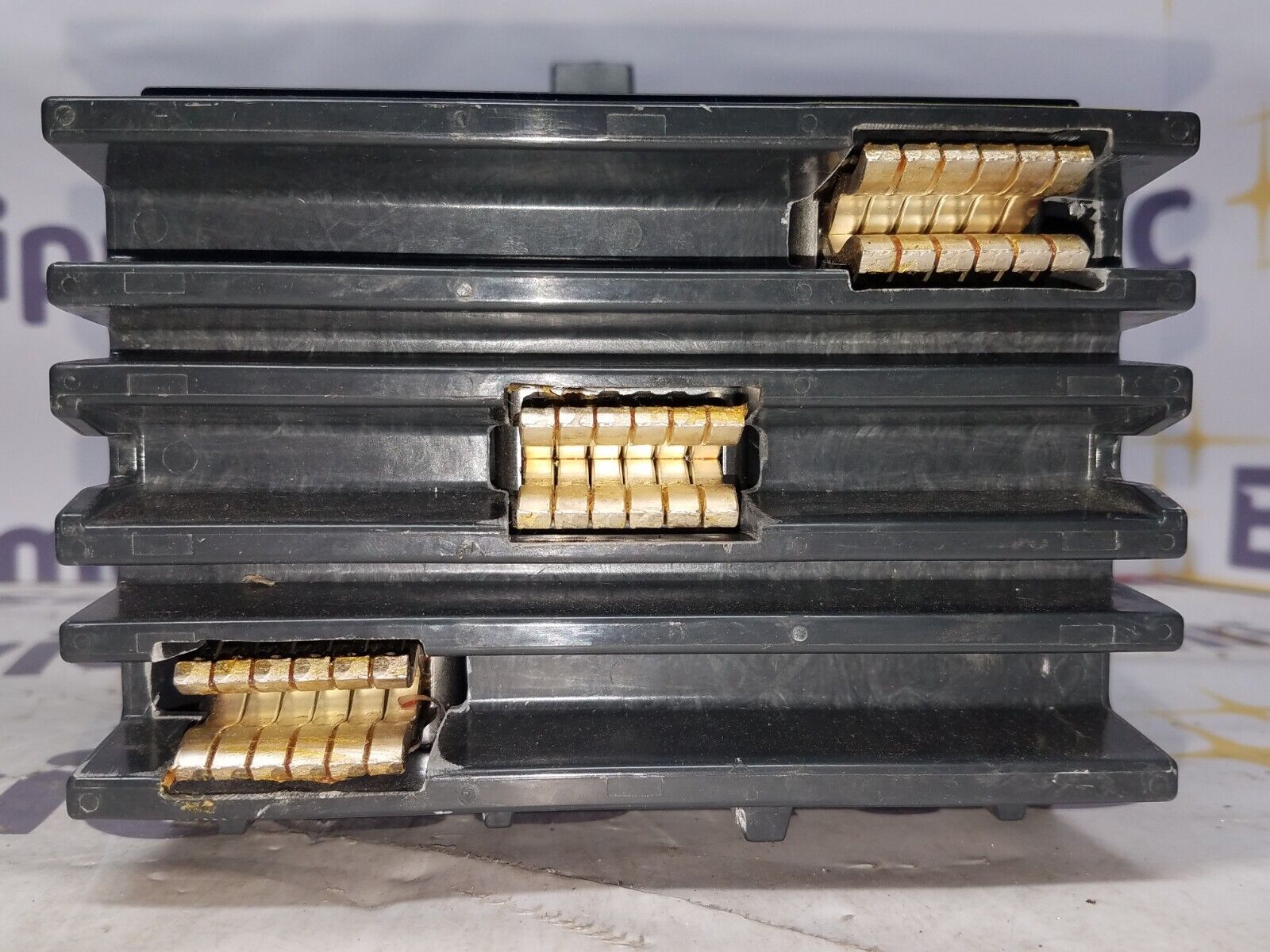 Square D LJA36400U31X New