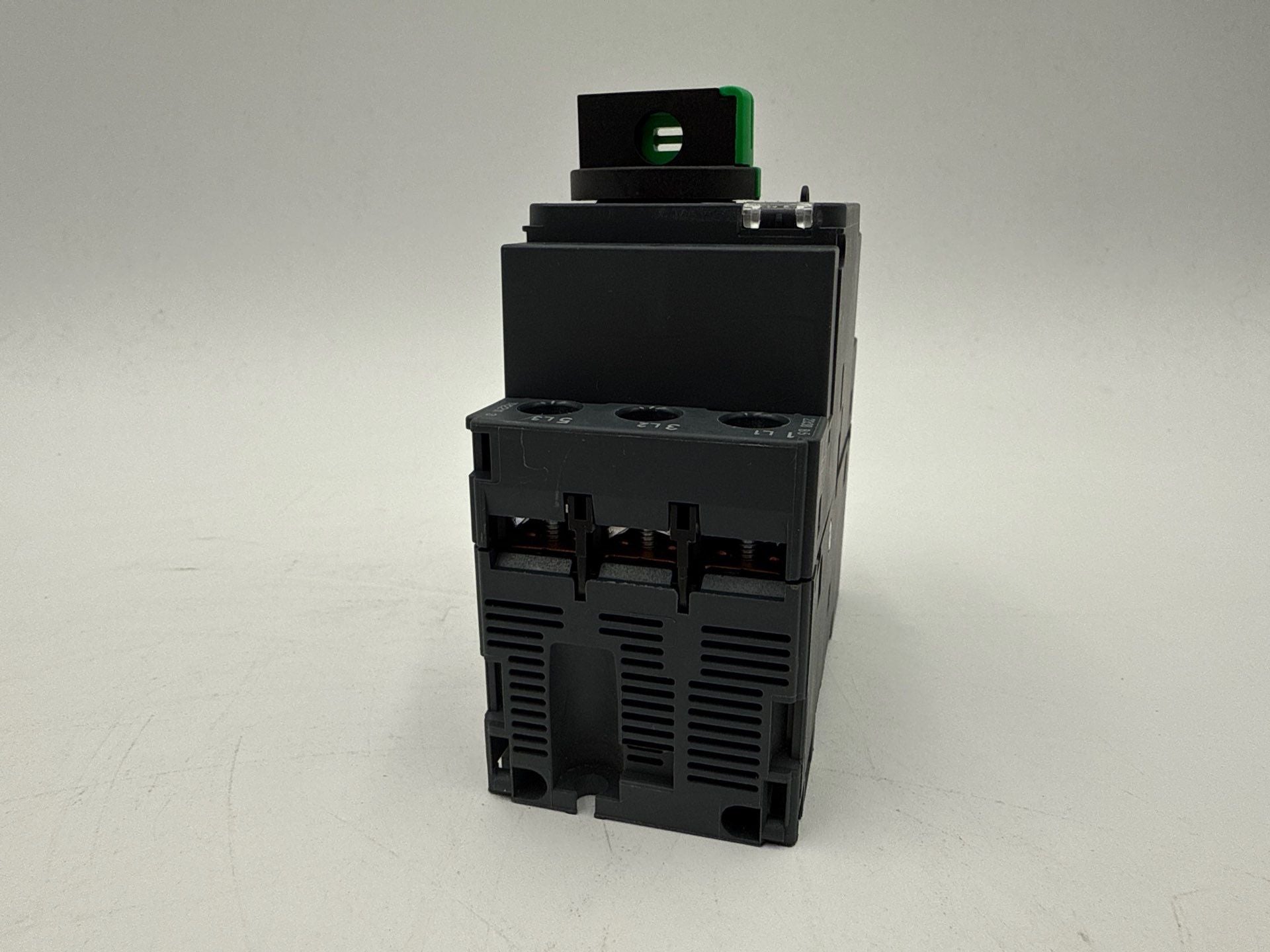 Schneider GV2P07 Circuit Protector Manual Starter 1.6-2.5A 3P 690V TeSys Deca New