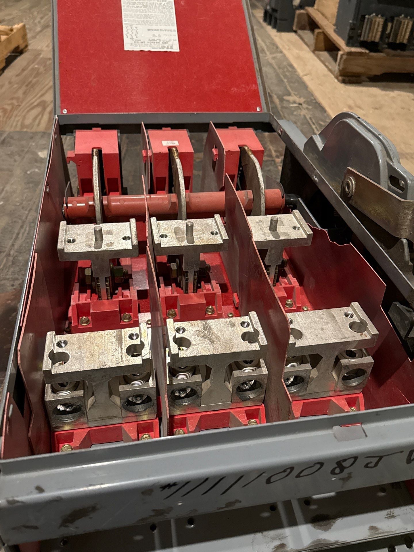 Square D QMB325W QMB Branch Panel Switch 400A 3P 240V 400 Amp 3 Pole Used