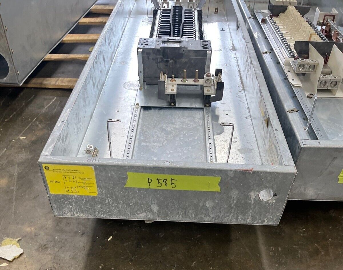 GE AEF3424MBX Panelboard 400A 3PH 480/277V 4W Indoor Encl MLO 42Cir SFHA36AT0250 P585 Used